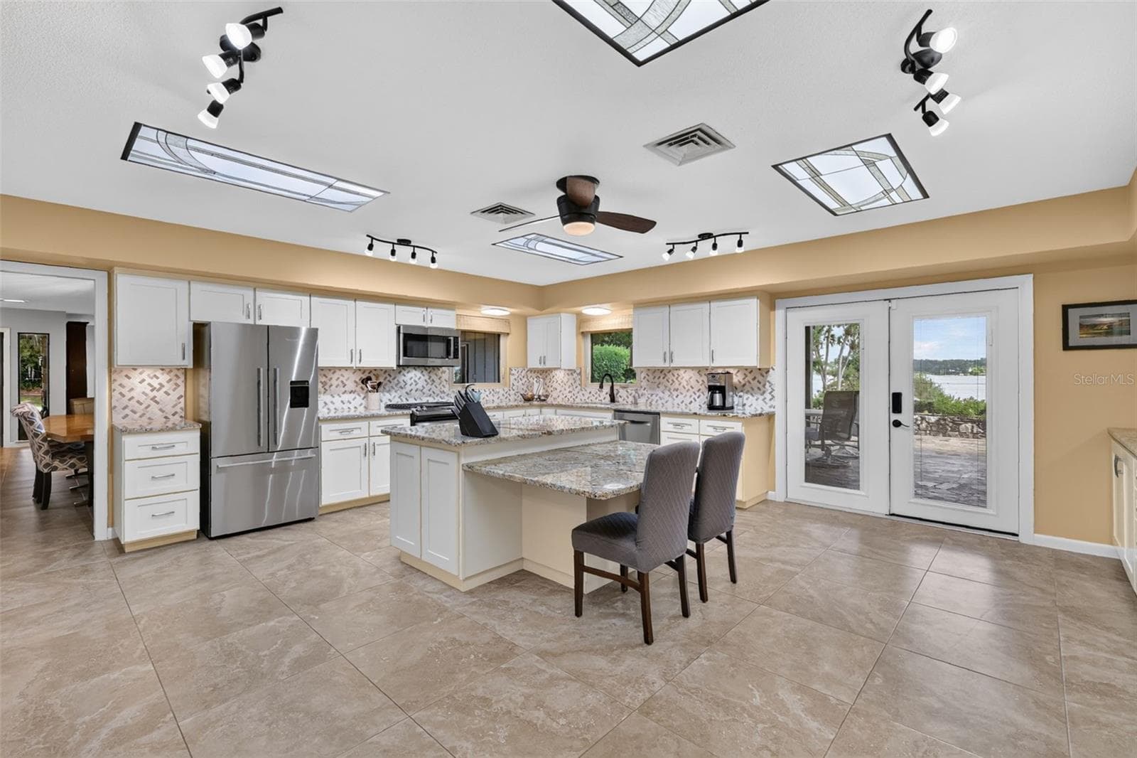 Single Family Residence at 1750 SUSSEX DR, MOUNT DORA, photo 24 of 65