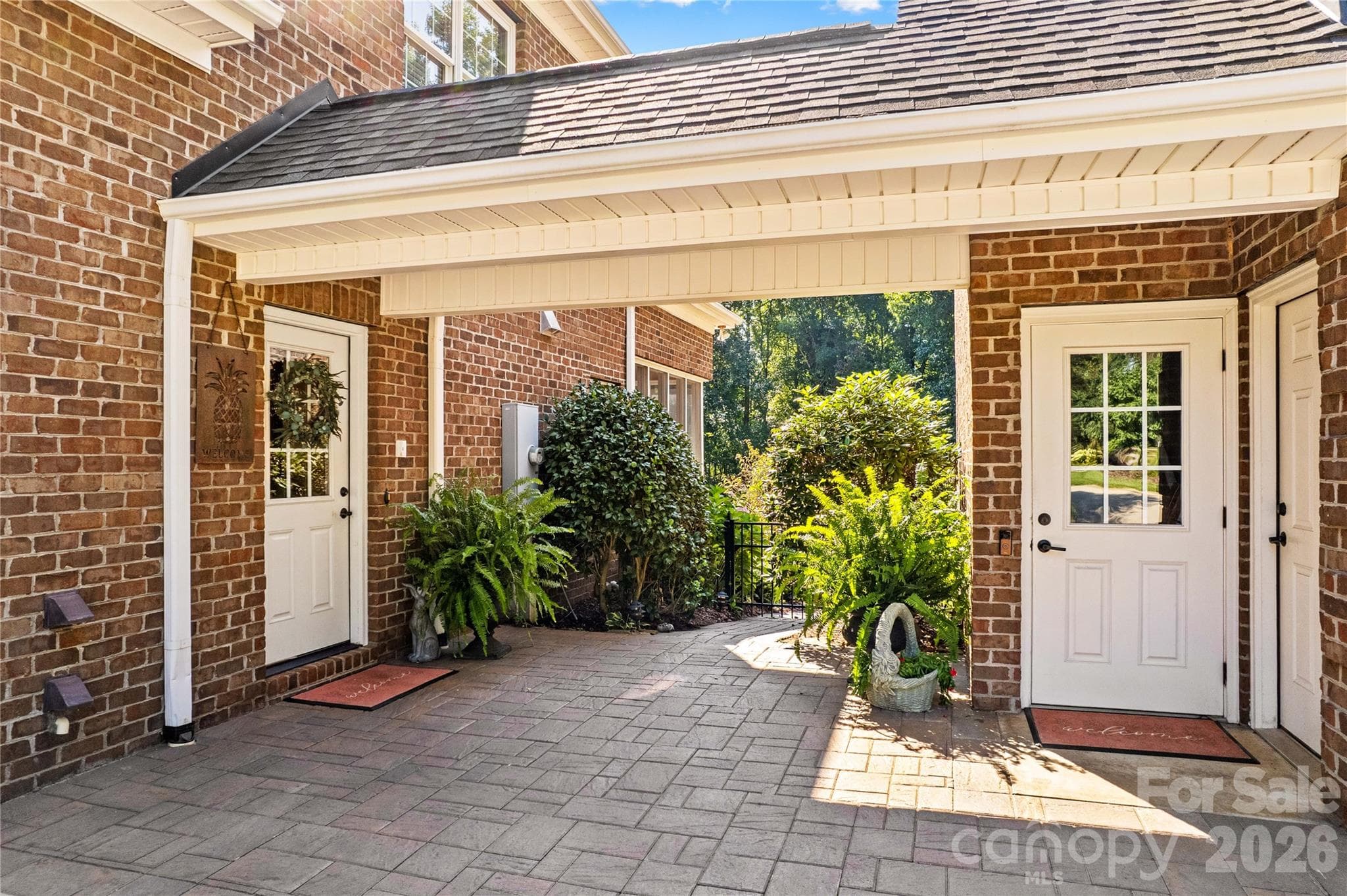 Breezeway - 220 Cedar Lake Drive, Statesville