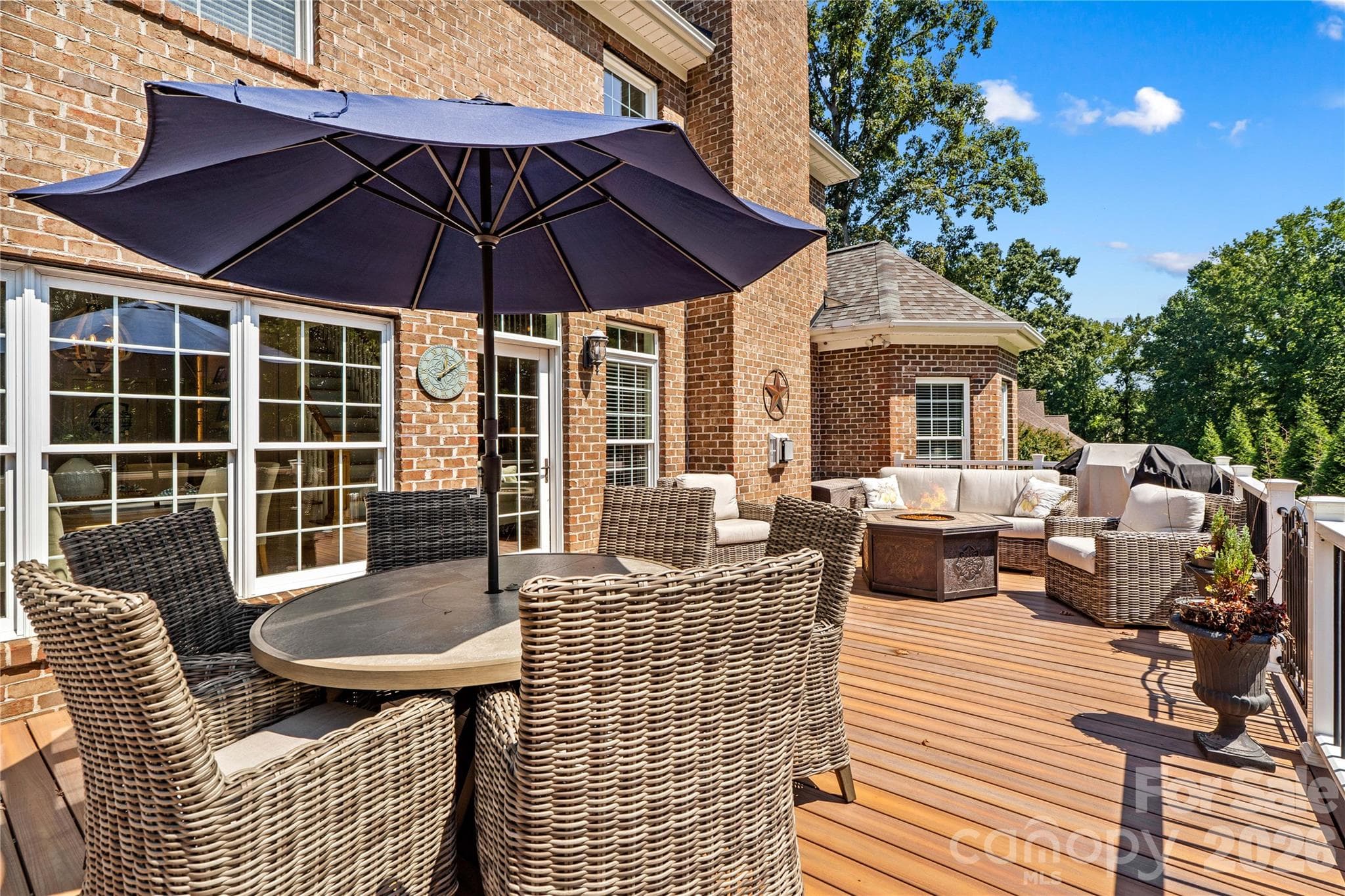 Large composite deck off living room area - 220 Cedar Lake Drive, Statesville
