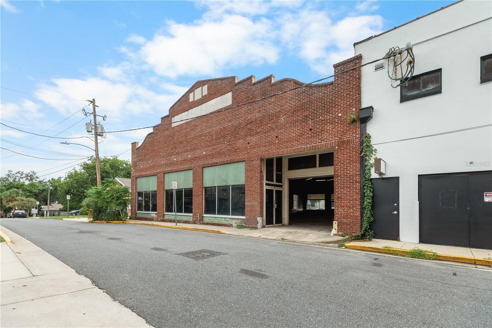 Mixed Use at 113 N 7TH ST, LEESBURG, photo 2 of 22