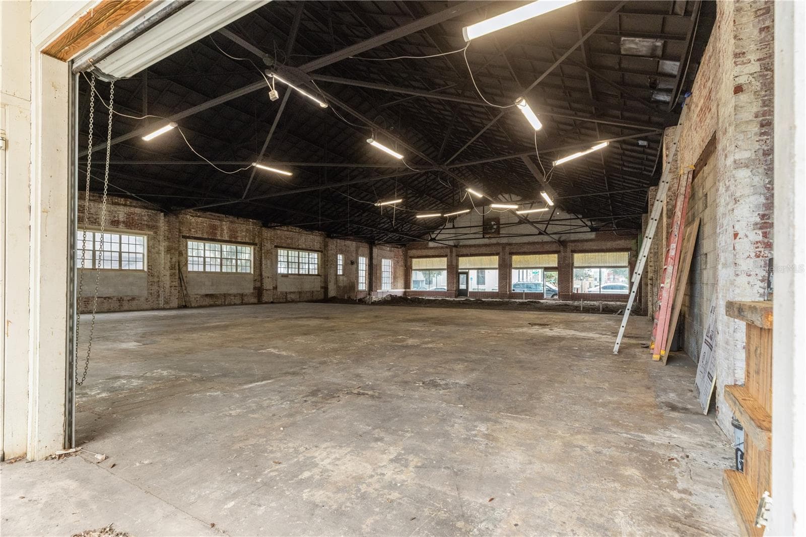 Mixed Use at 113 N 7TH ST, LEESBURG, photo 6 of 22