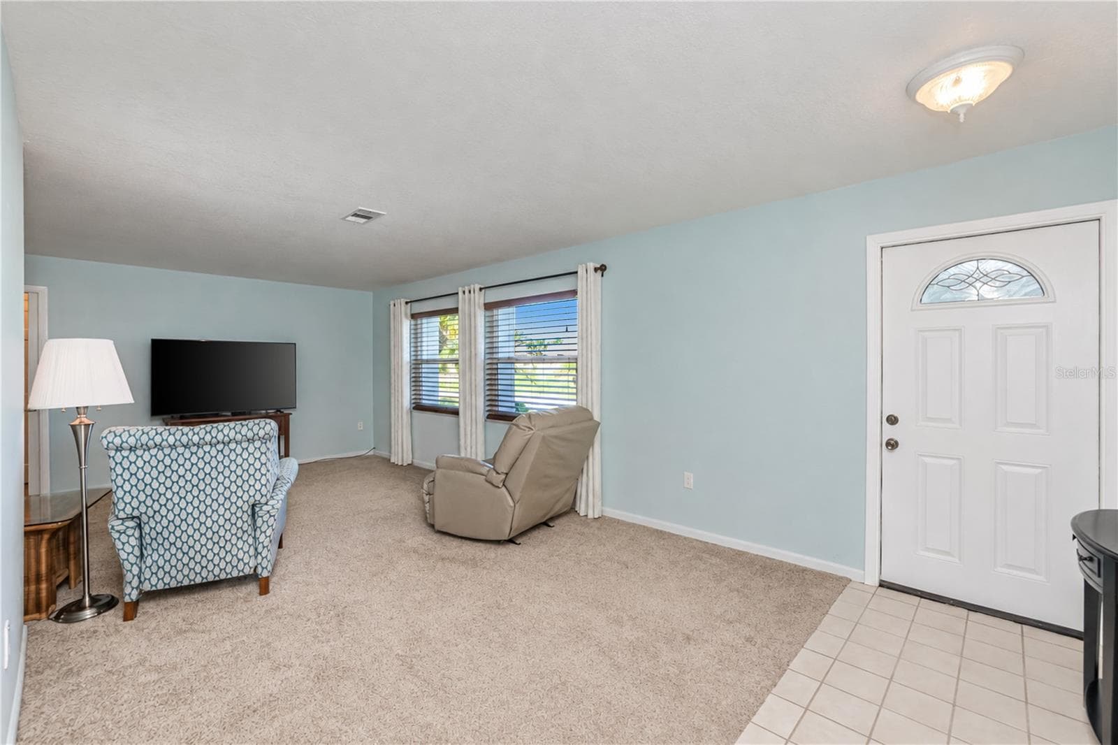 Single Family Residence at 539 WOODLAND AVE NW, PORT CHARLOTTE, photo 9 of 50