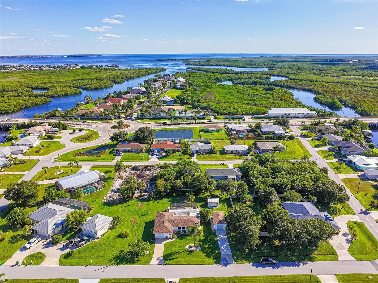 Single Family Residence at 539 WOODLAND AVE NW, PORT CHARLOTTE, photo 43 of 50