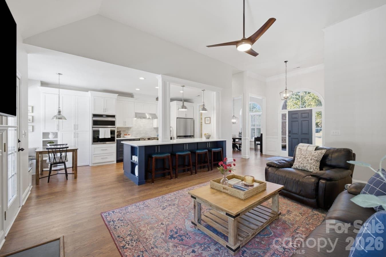 Single Family Residence at 4144 Isle Of Pines Drive, Denver, photo 5 of 40