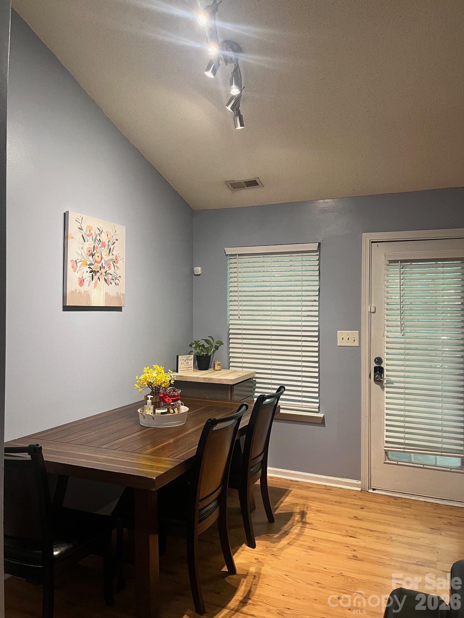 dining room - 5209 Park Place Drive, Dallas