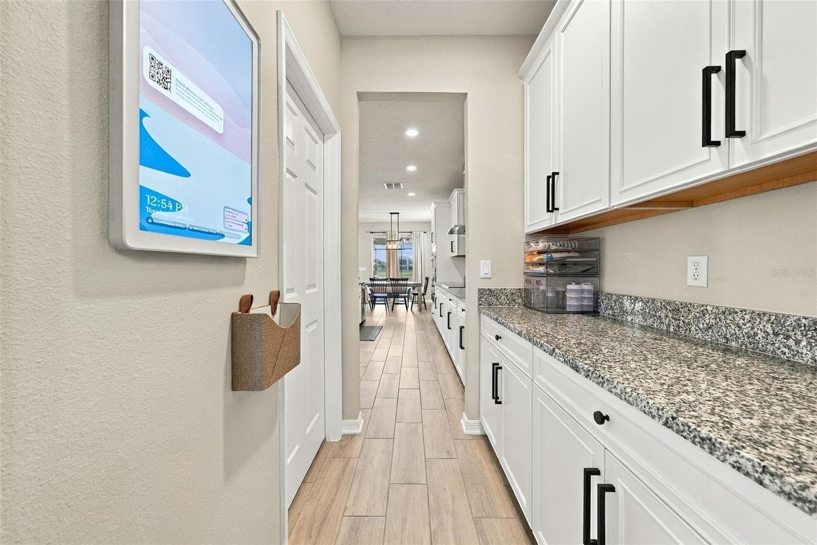 Single Family Residence at 4904 EAGLE ROCK DR, WIMAUMA, photo 9 of 70