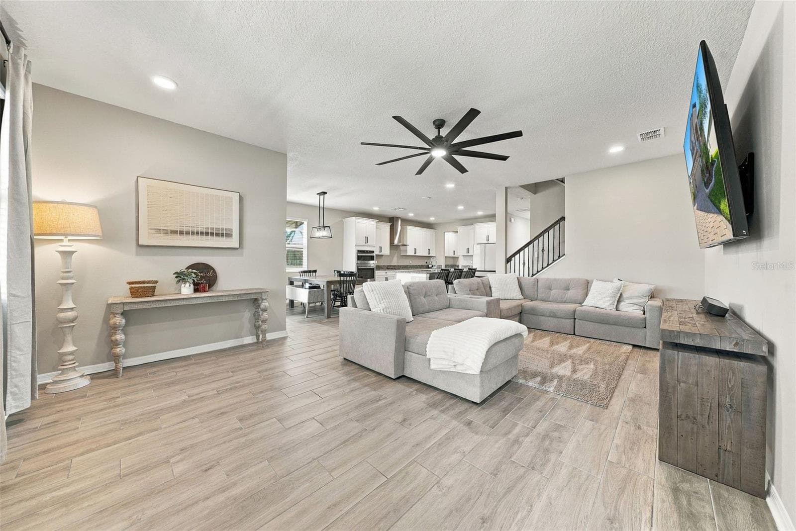 Single Family Residence at 4904 EAGLE ROCK DR, WIMAUMA, photo 11 of 70