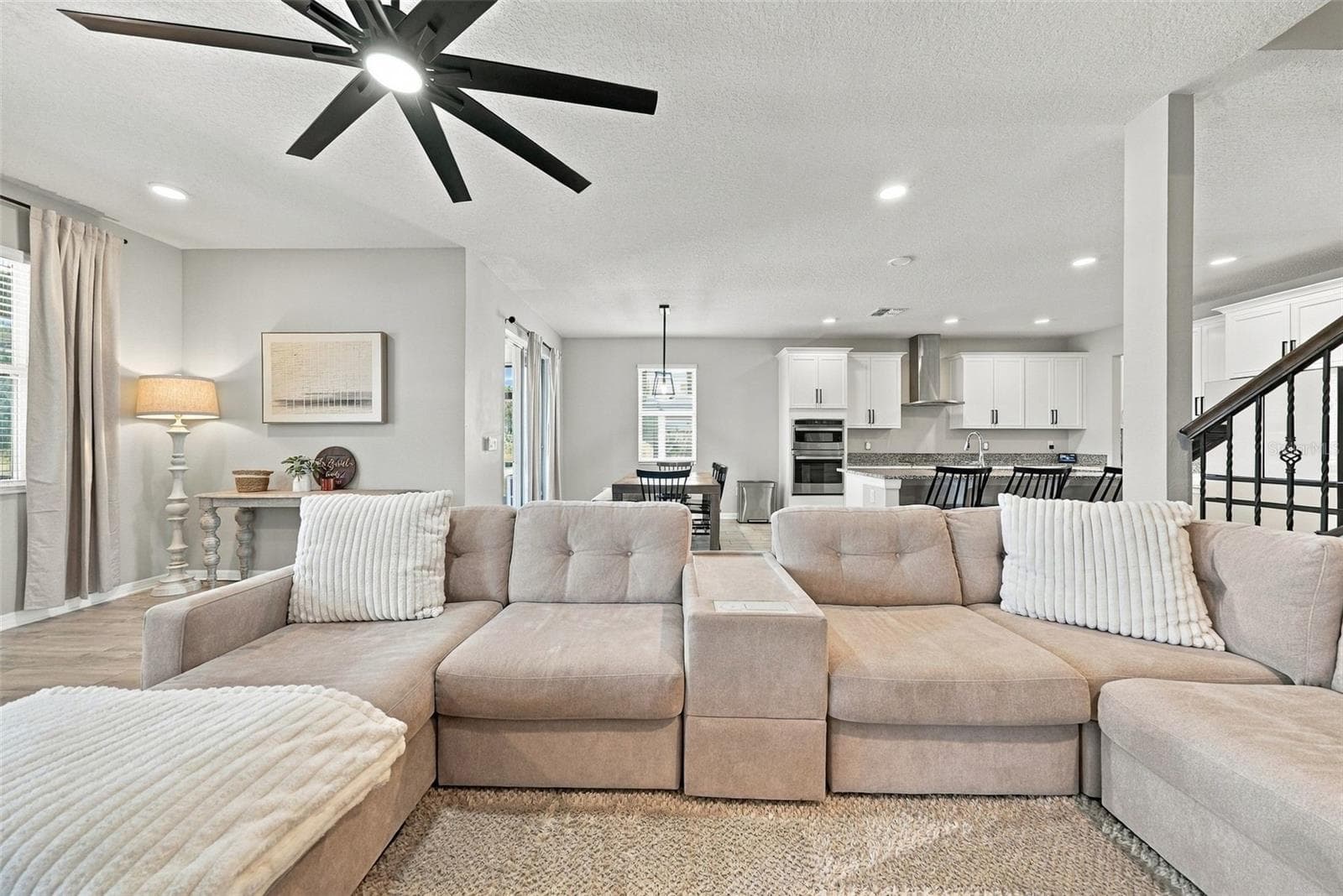 Single Family Residence at 4904 EAGLE ROCK DR, WIMAUMA, photo 12 of 70