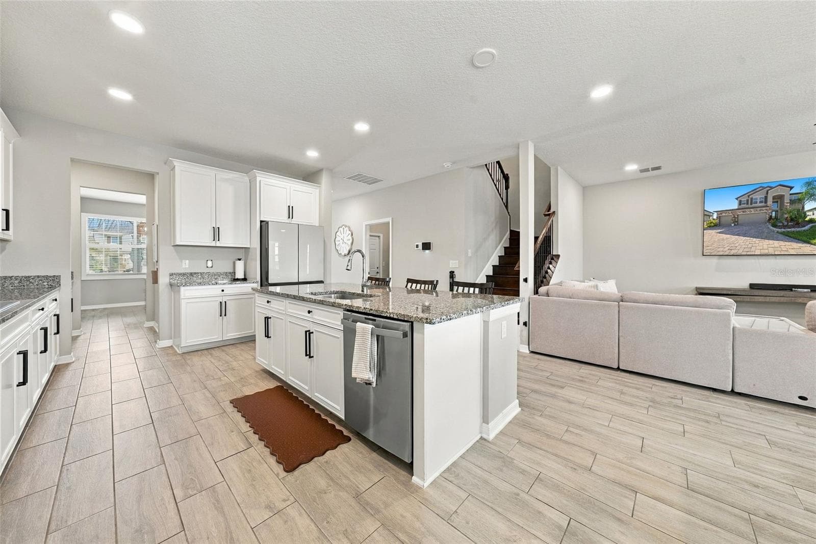 Single Family Residence at 4904 EAGLE ROCK DR, WIMAUMA, photo 16 of 70