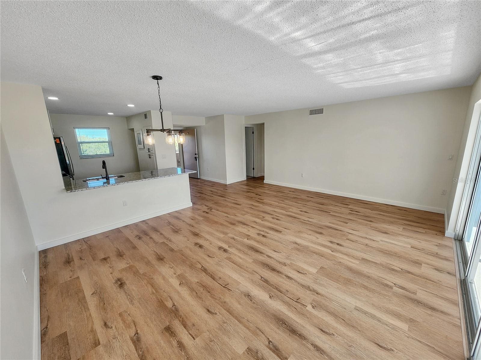 Living room - 3620 IRONWOOD CIR #404O, BRADENTON