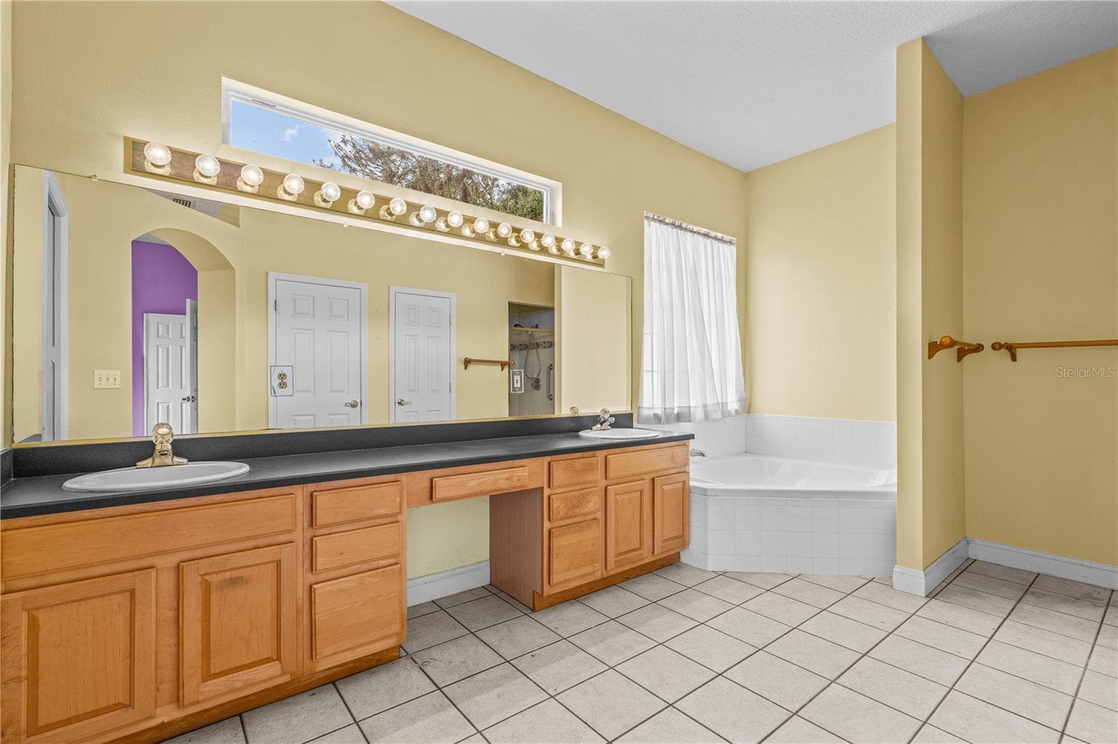 Single Family Residence at 170 HAMLET TRCE, ORMOND BEACH, photo 13 of 79