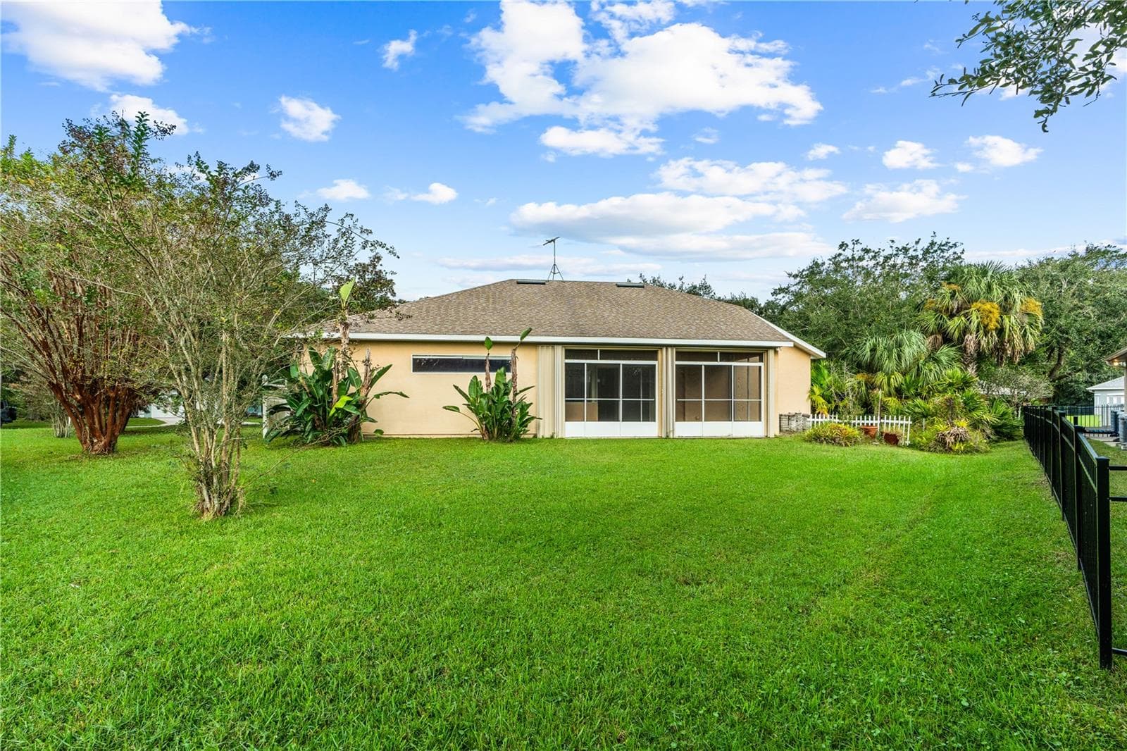 Single Family Residence at 170 HAMLET TRCE, ORMOND BEACH, photo 47 of 79