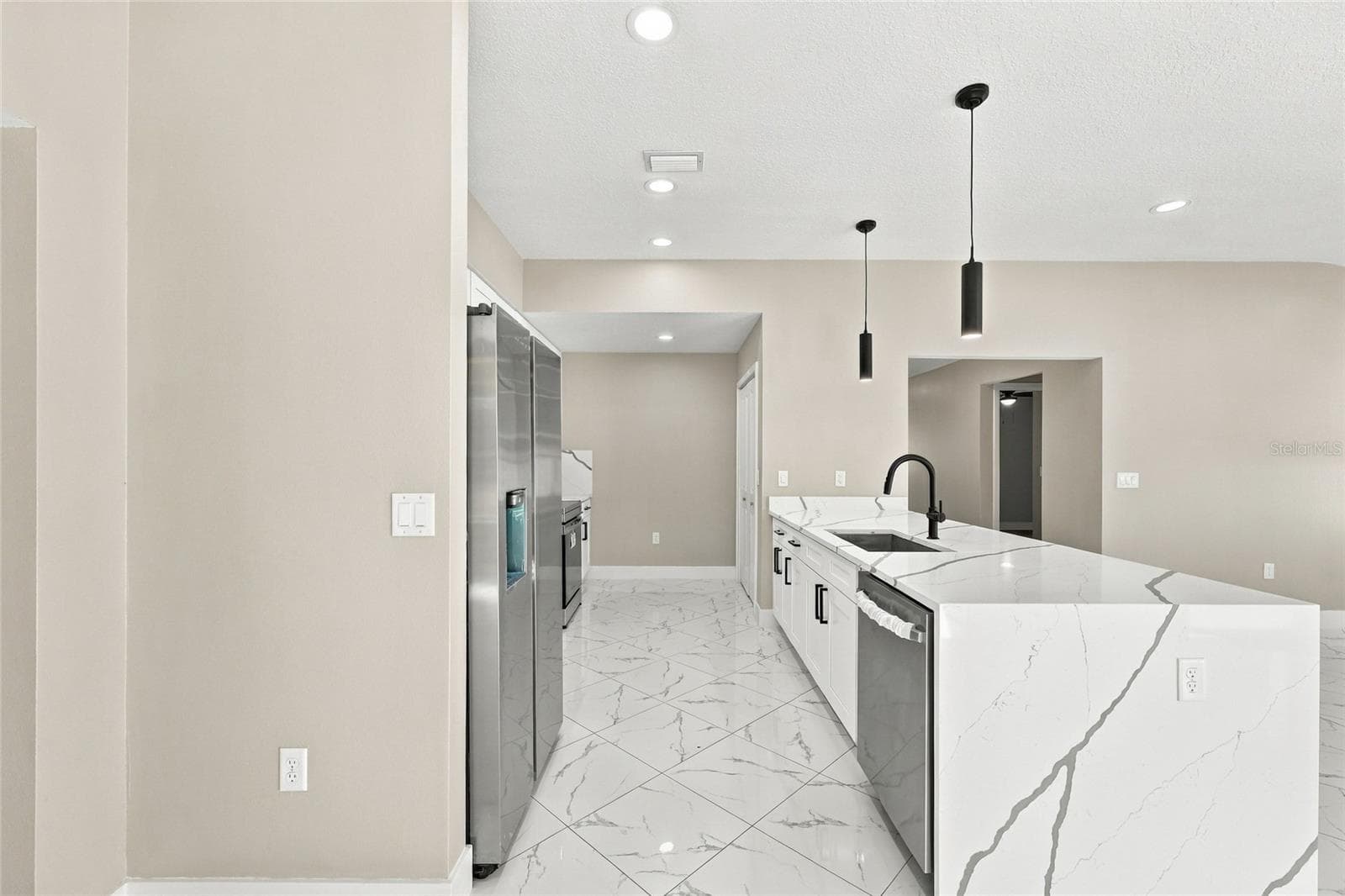 Kitchen - 11134 WOODSIDE DR, LEESBURG