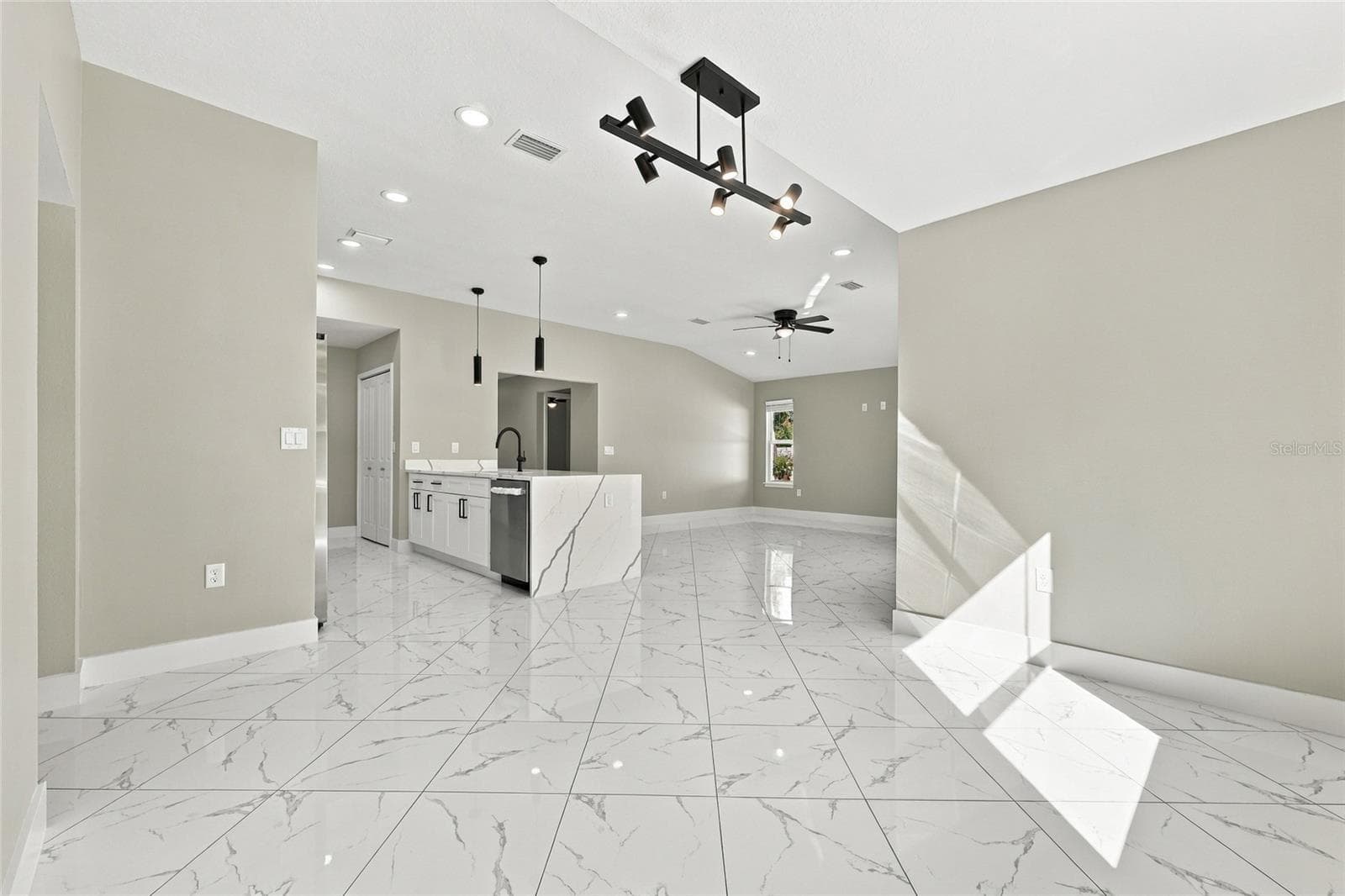 Single Family Residence at 11134 WOODSIDE DR, LEESBURG, photo 16 of 32