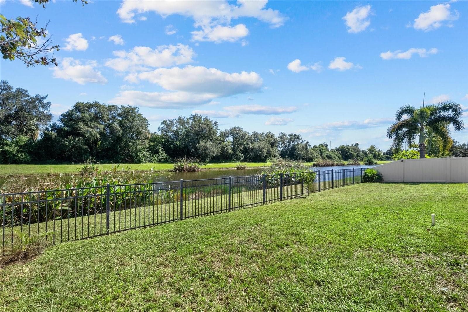 Single Family Residence at 308 STAR SHELL DR, APOLLO BEACH, photo 42 of 67