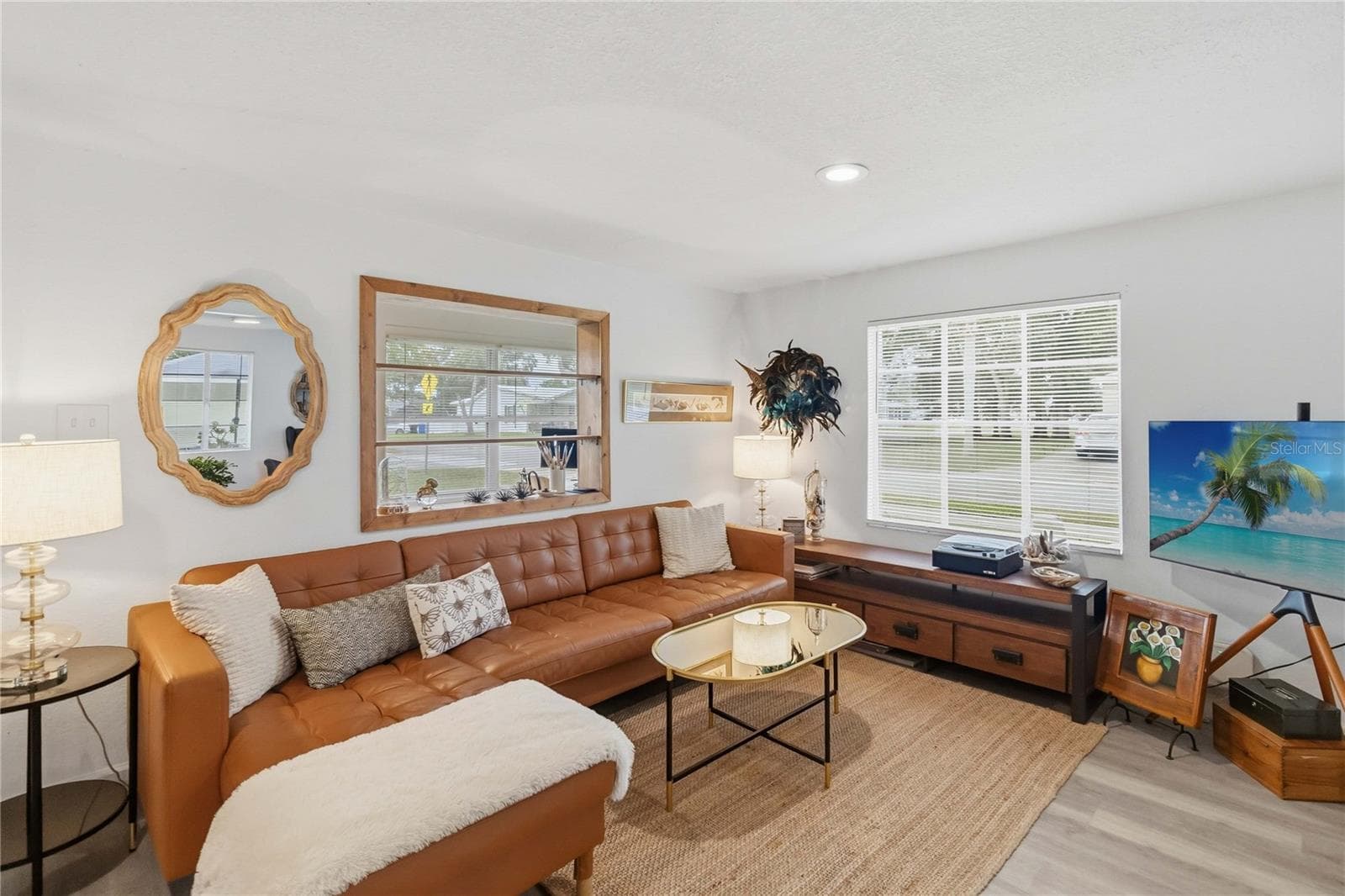 Living room. - 438 VIRGINIA AVE, ST CLOUD