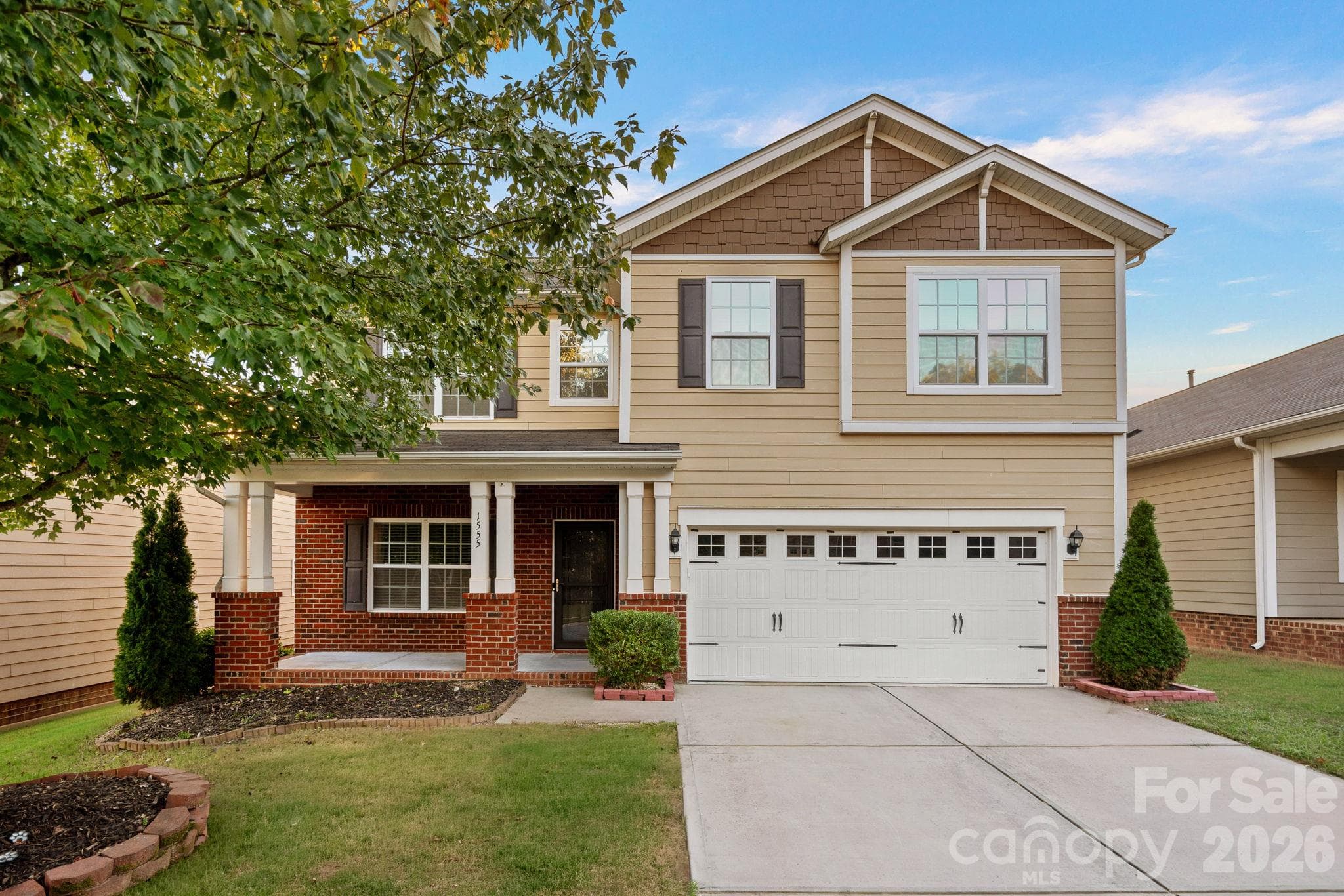 1555 Spring Blossom Trail