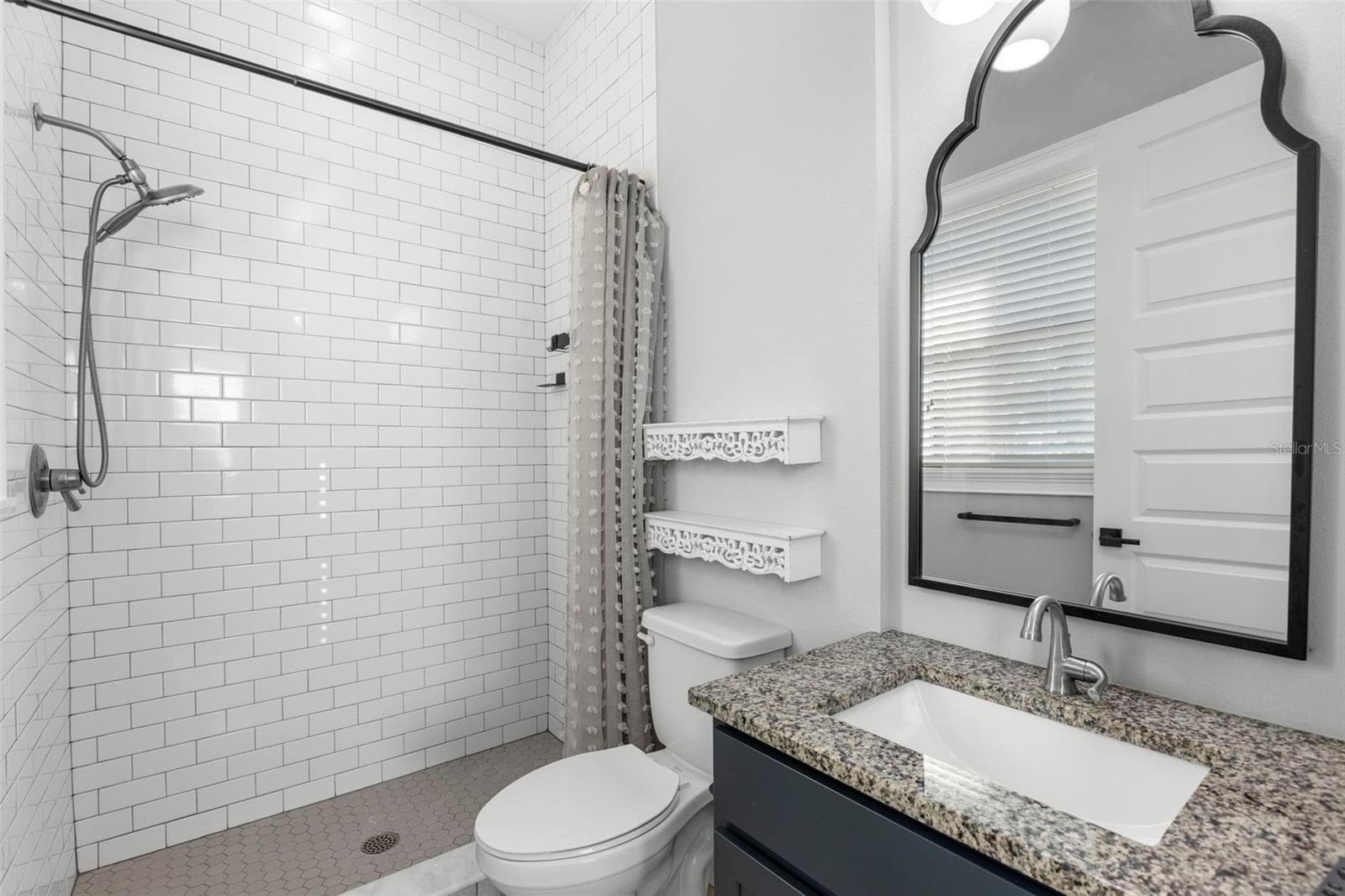 Ensuite - 555 26TH AVE N, ST PETERSBURG