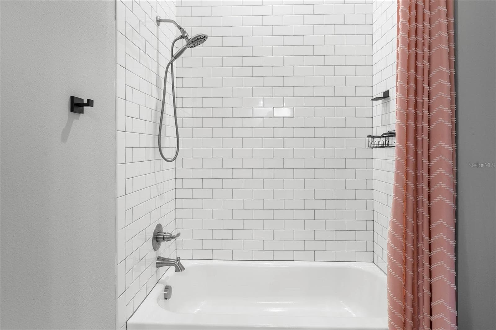 Barely Used Tub & Shower Combo - 555 26TH AVE N, ST PETERSBURG