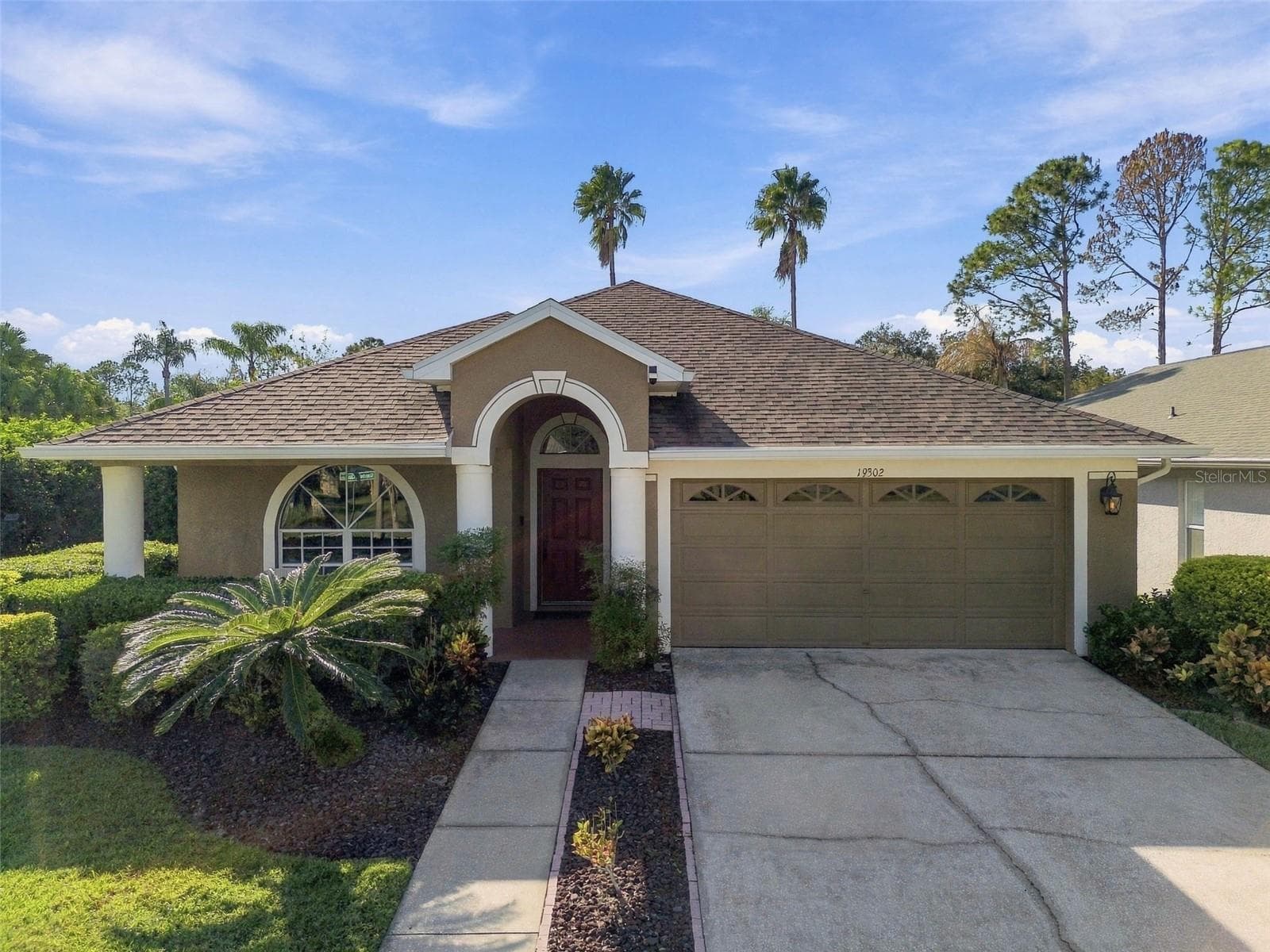 Single Family Residence at 19302 GARDEN QUILT CIR, LUTZ, photo 9 of 90