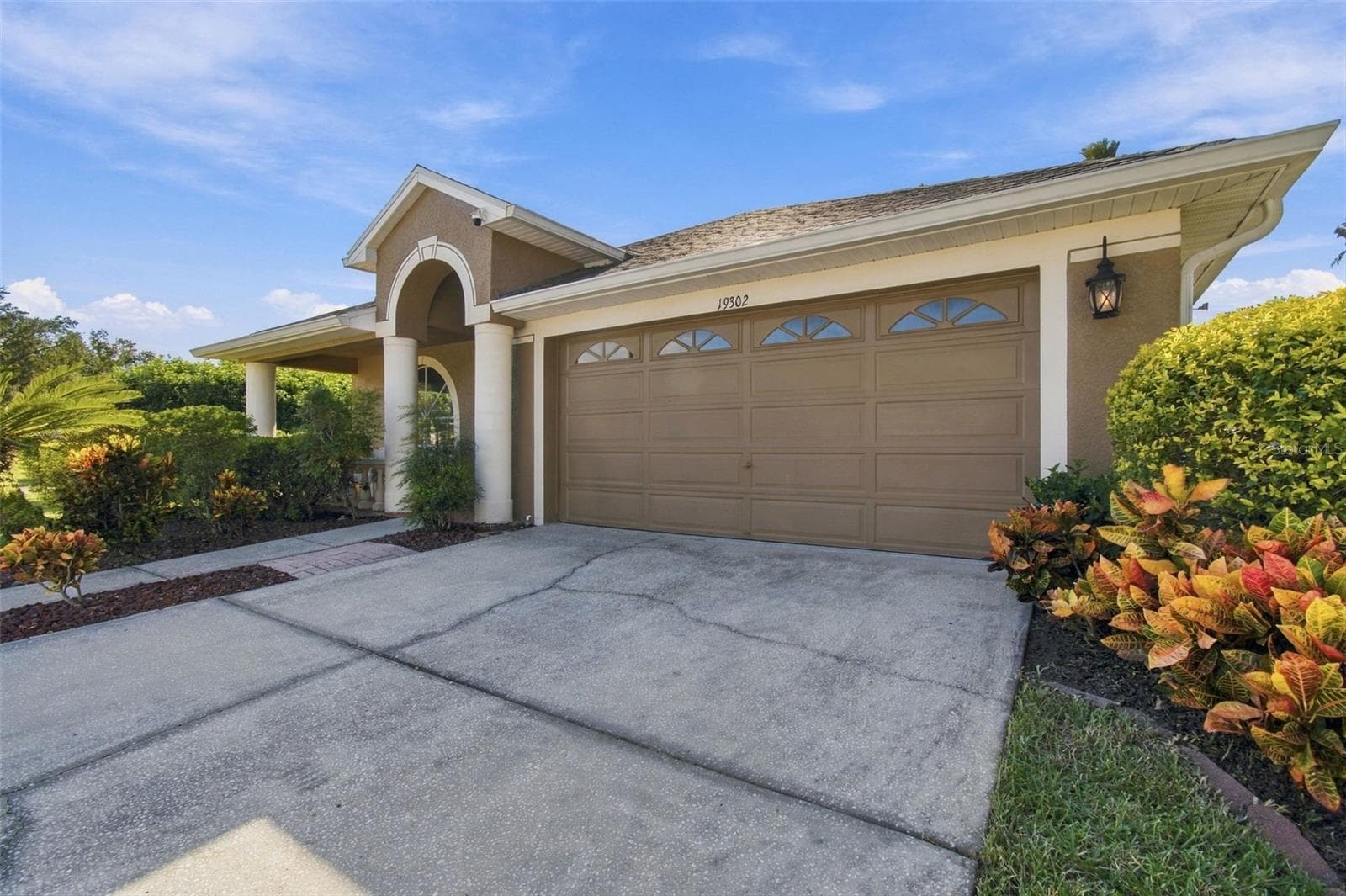 Single Family Residence at 19302 GARDEN QUILT CIR, LUTZ, photo 13 of 90