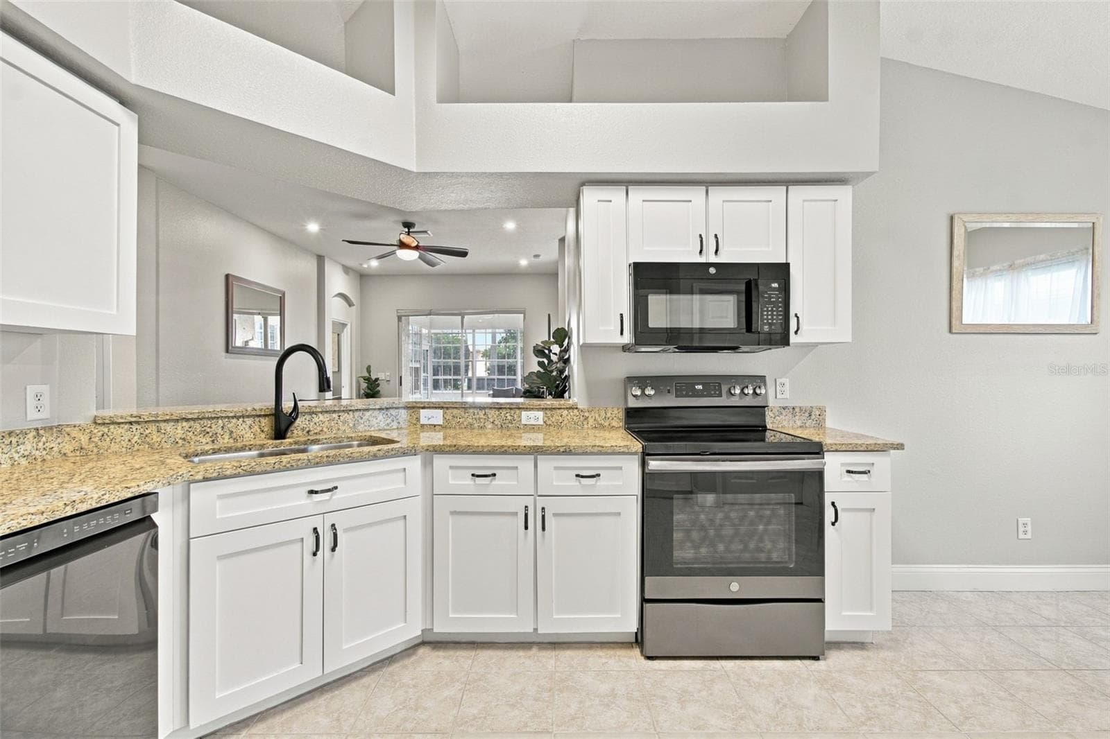 Single Family Residence at 19302 GARDEN QUILT CIR, LUTZ, photo 29 of 90