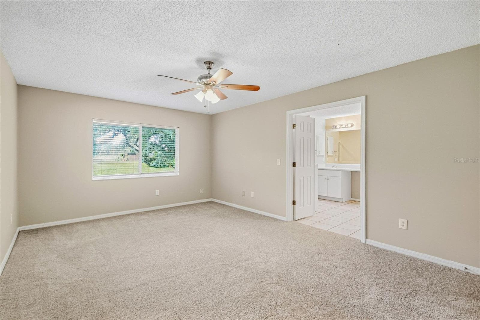 Single Family Residence at 9006 DIXIANA VILLA CIR, TAMPA, photo 69 of 109