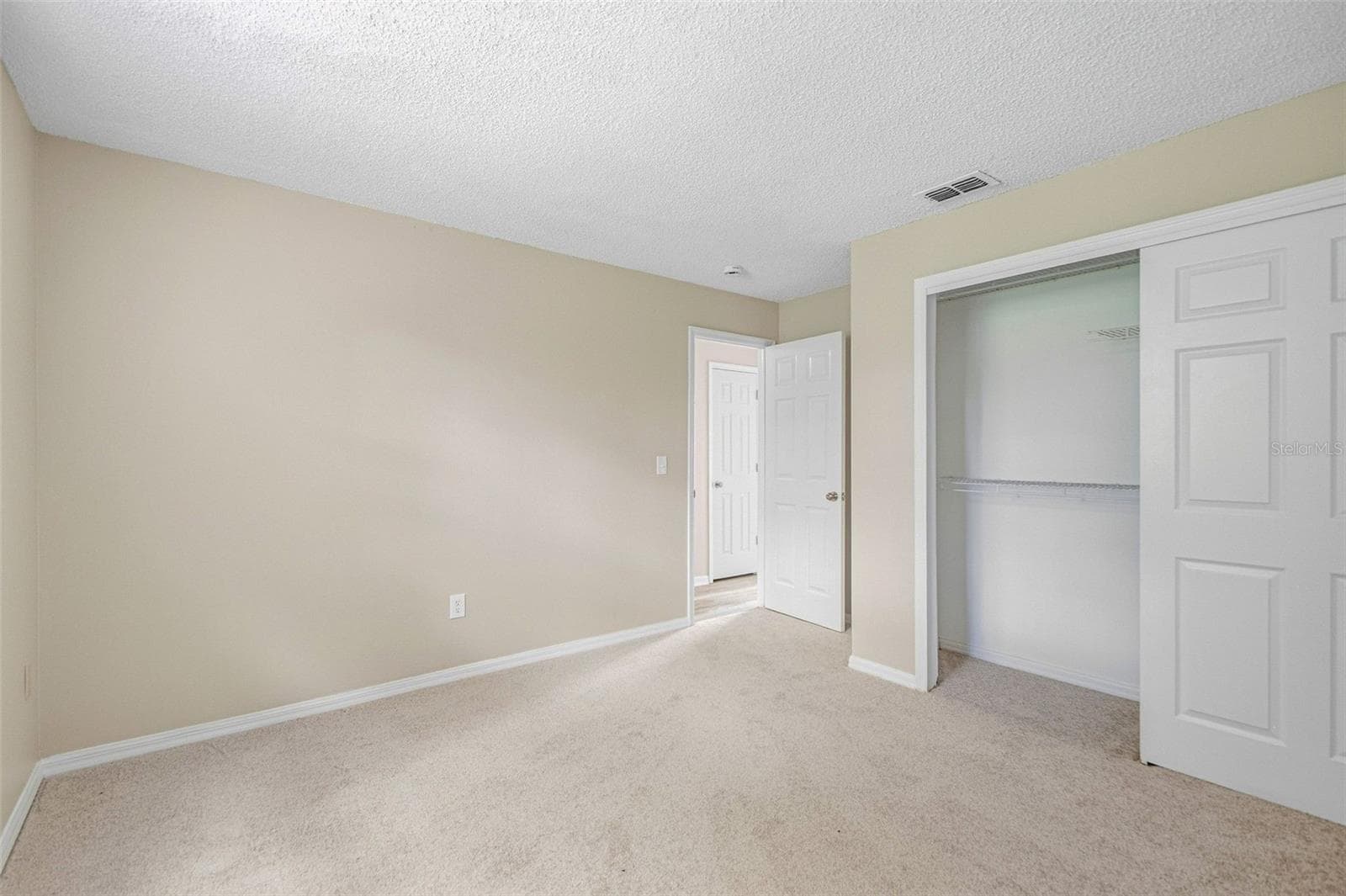 Single Family Residence at 9006 DIXIANA VILLA CIR, TAMPA, photo 80 of 109