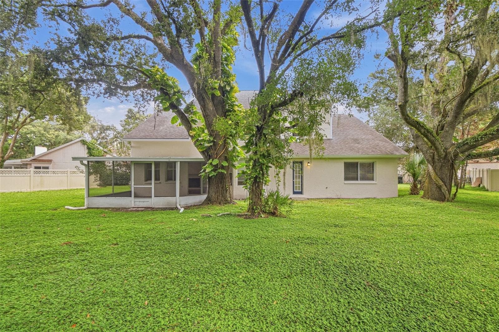 Single Family Residence at 9006 DIXIANA VILLA CIR, TAMPA, photo 101 of 109