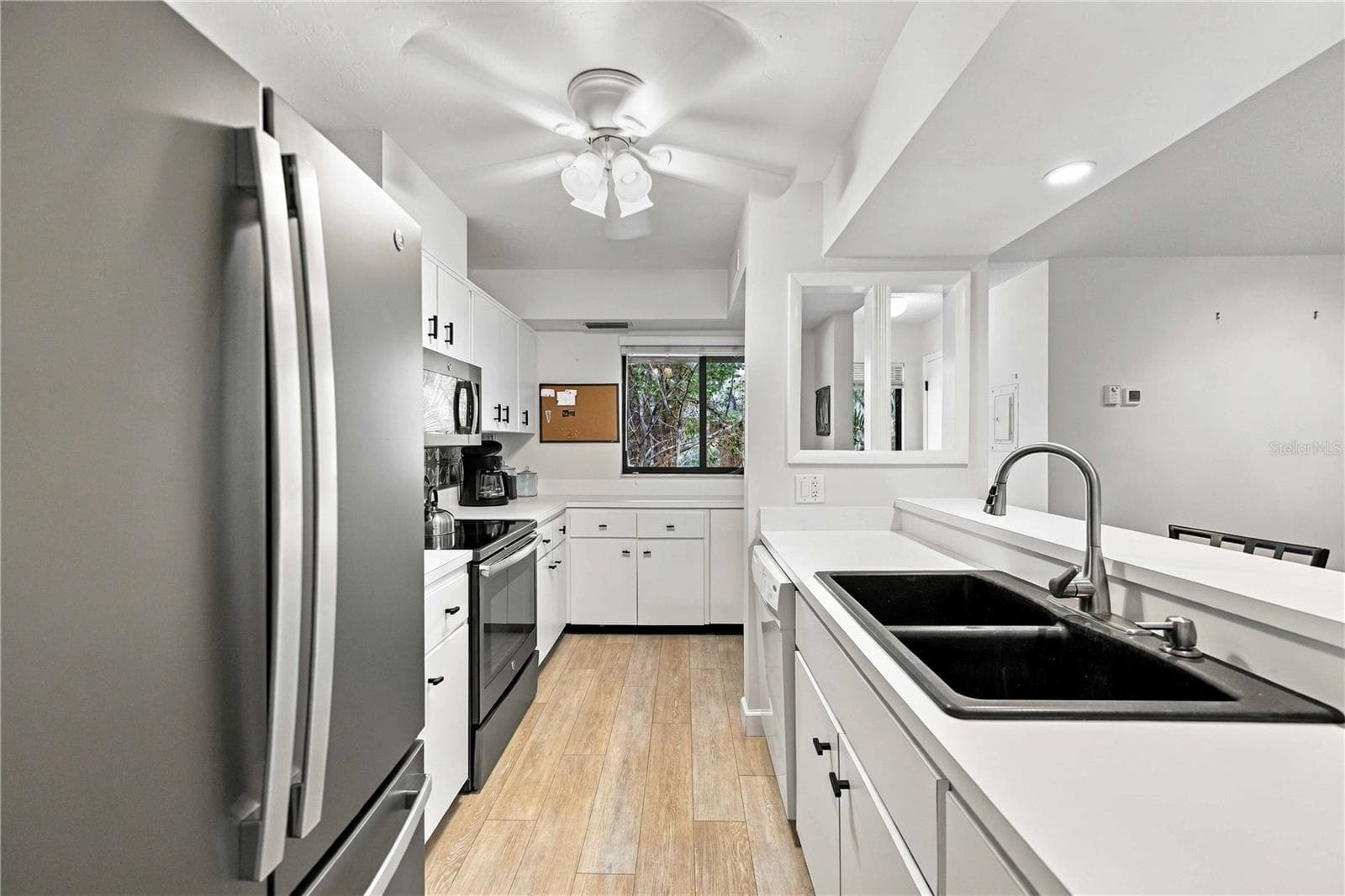 Condominium at 1711 PELICAN COVE RD #443, SARASOTA, photo 14 of 34