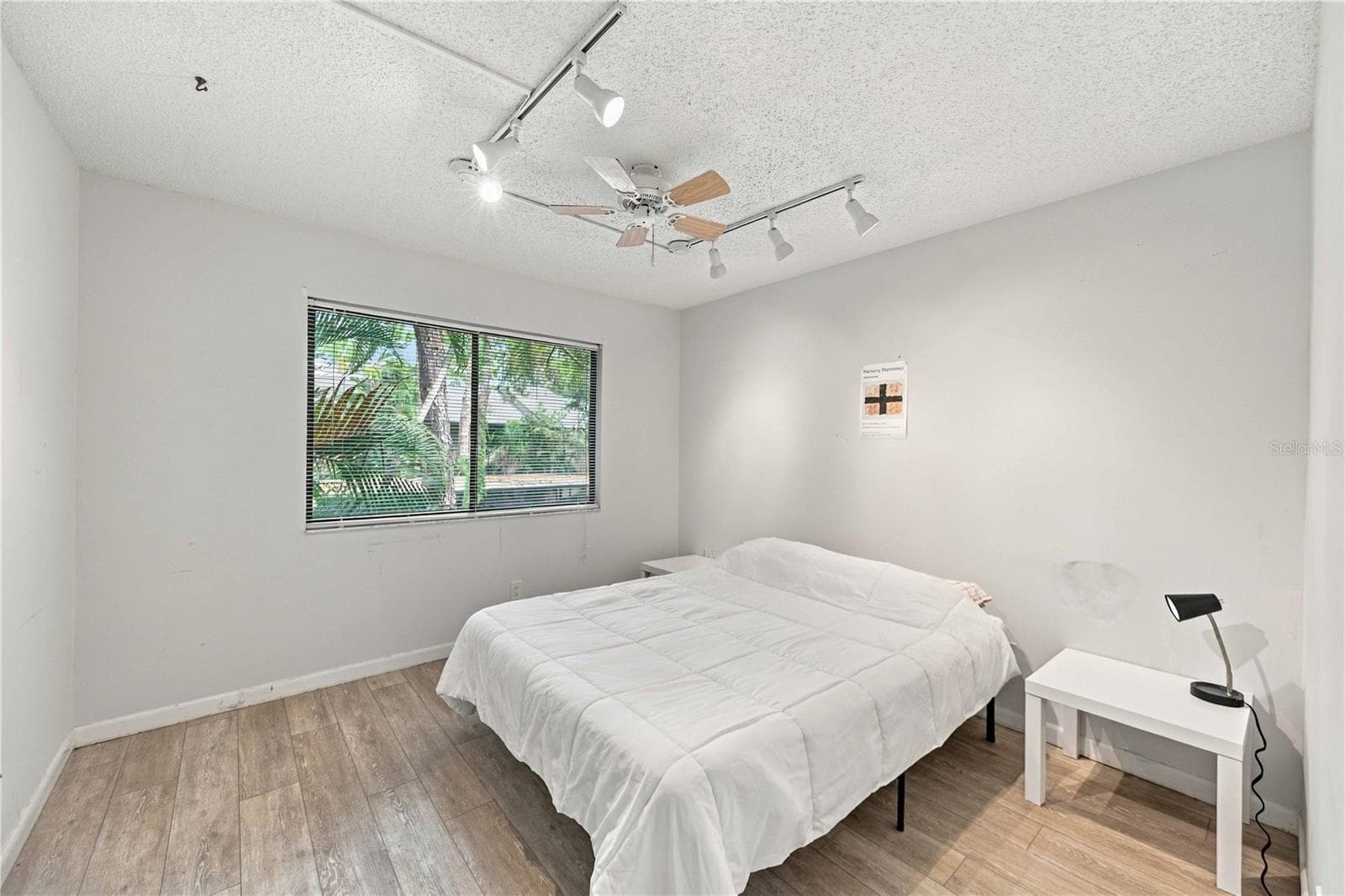 Condominium at 1711 PELICAN COVE RD #443, SARASOTA, photo 15 of 34