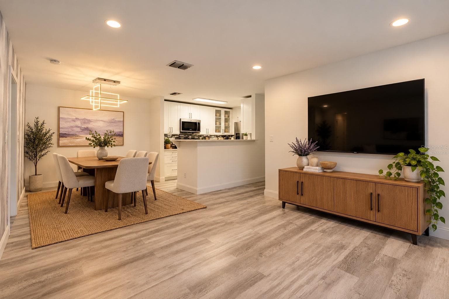 Virtually staged - 1400 GANDY BLVD N #1213, ST PETERSBURG