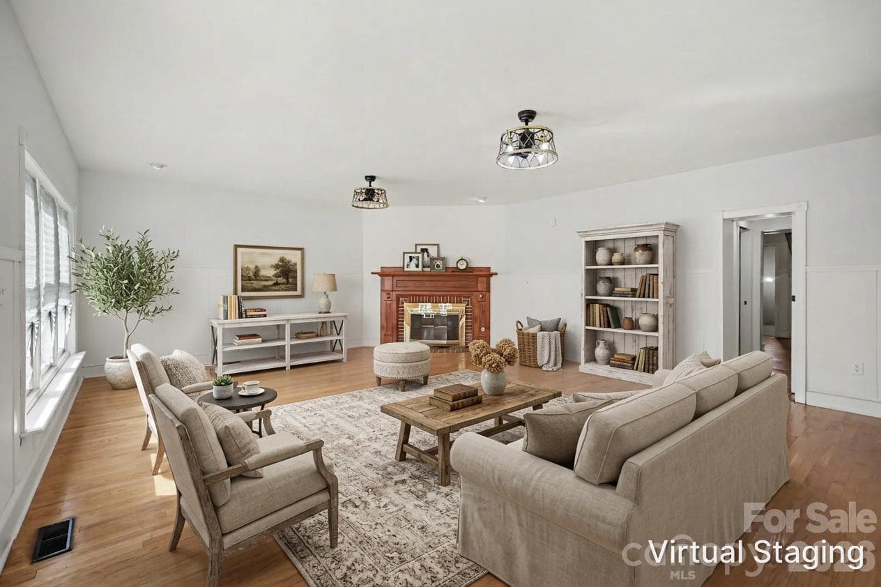 Virtually Staged - 743 S College Avenue, Newton