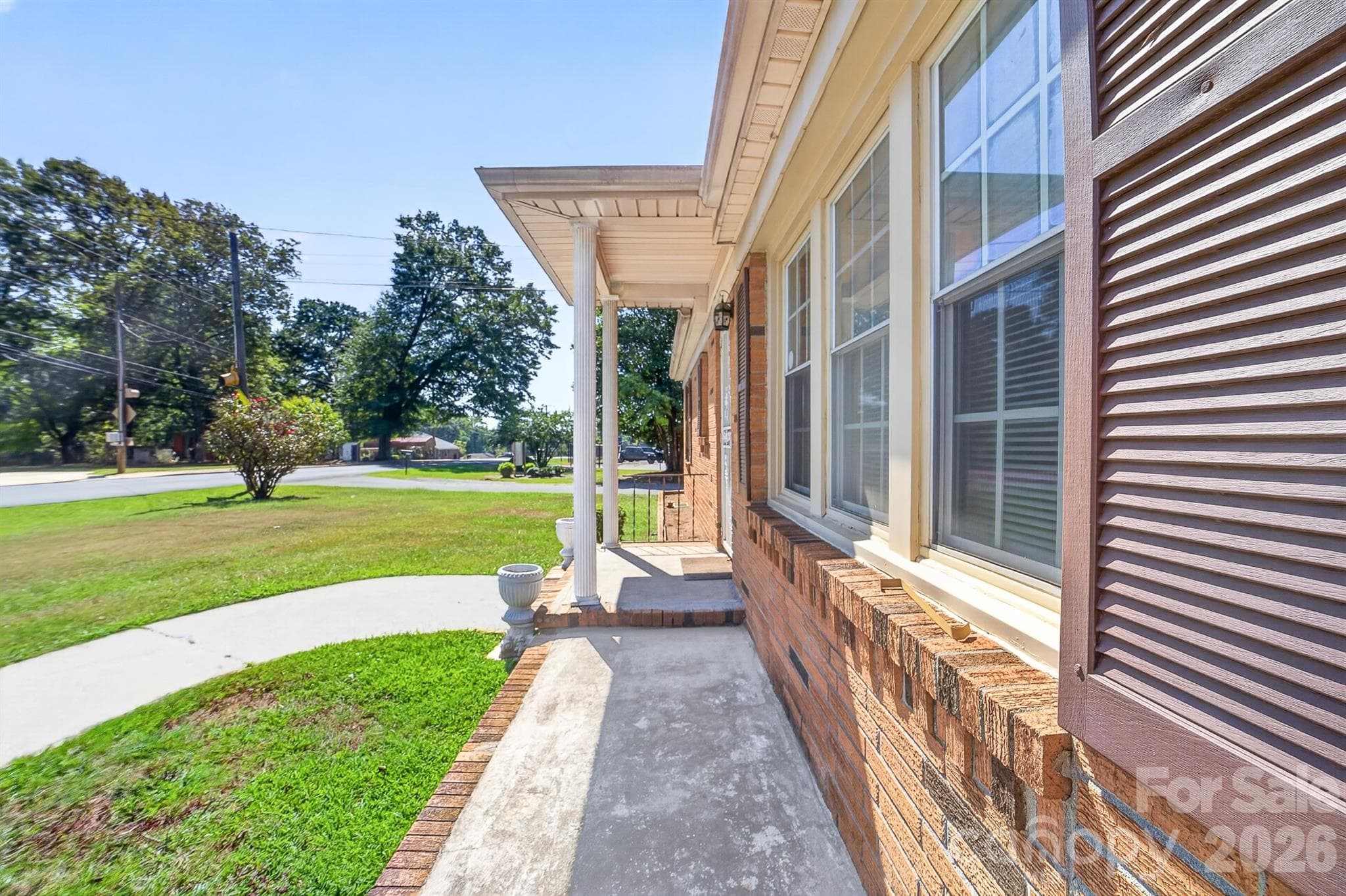 Single Family Residence at 1341 Bradford Heights Drive, Gastonia, photo 5 of 22