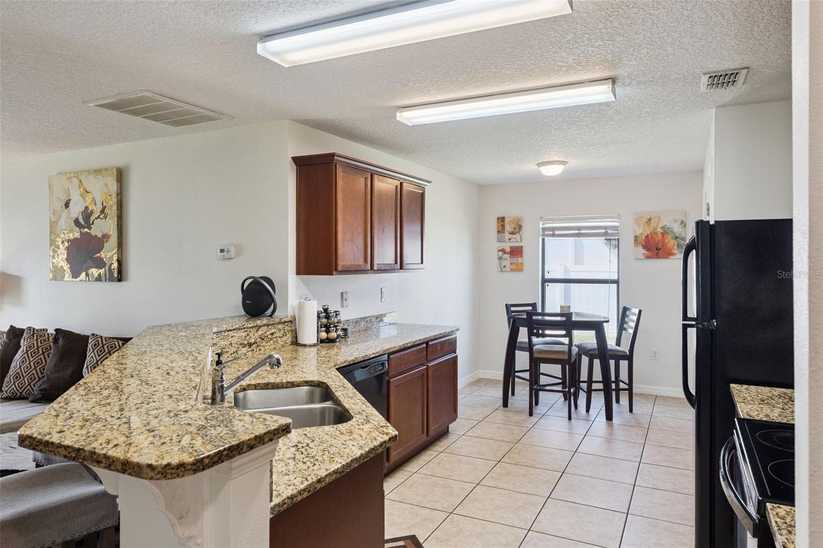 Single Family Residence at 487 OCHO RIOS AVE, TAVARES, photo 11 of 60