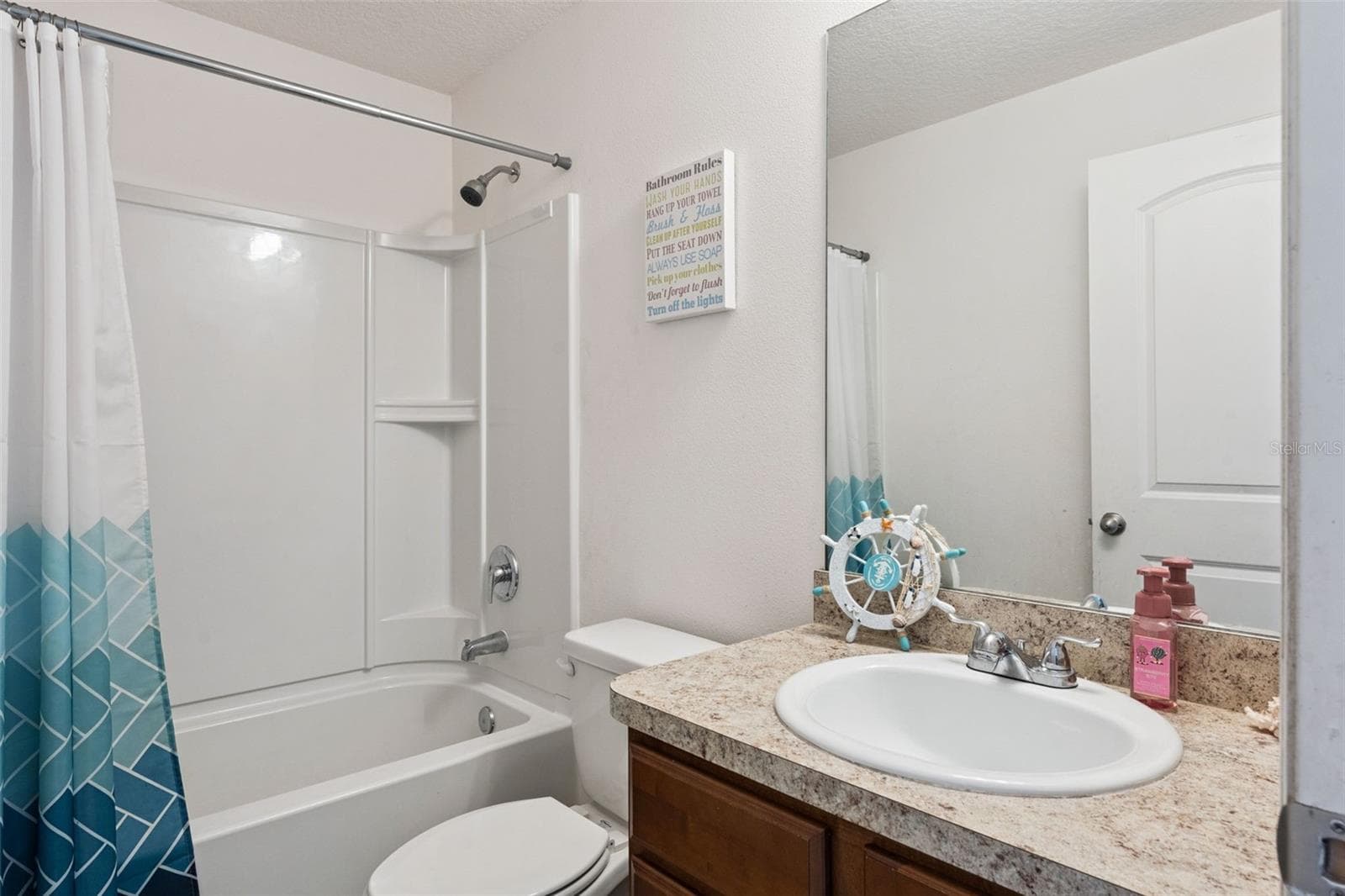 Single Family Residence at 487 OCHO RIOS AVE, TAVARES, photo 23 of 60