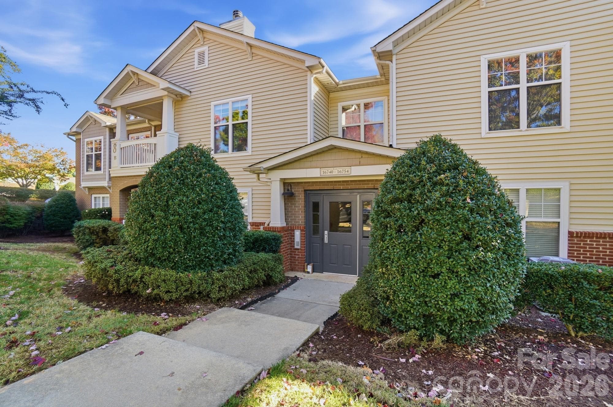 Condominium at 16752 Amberside Road, Cornelius, photo 2 of 40