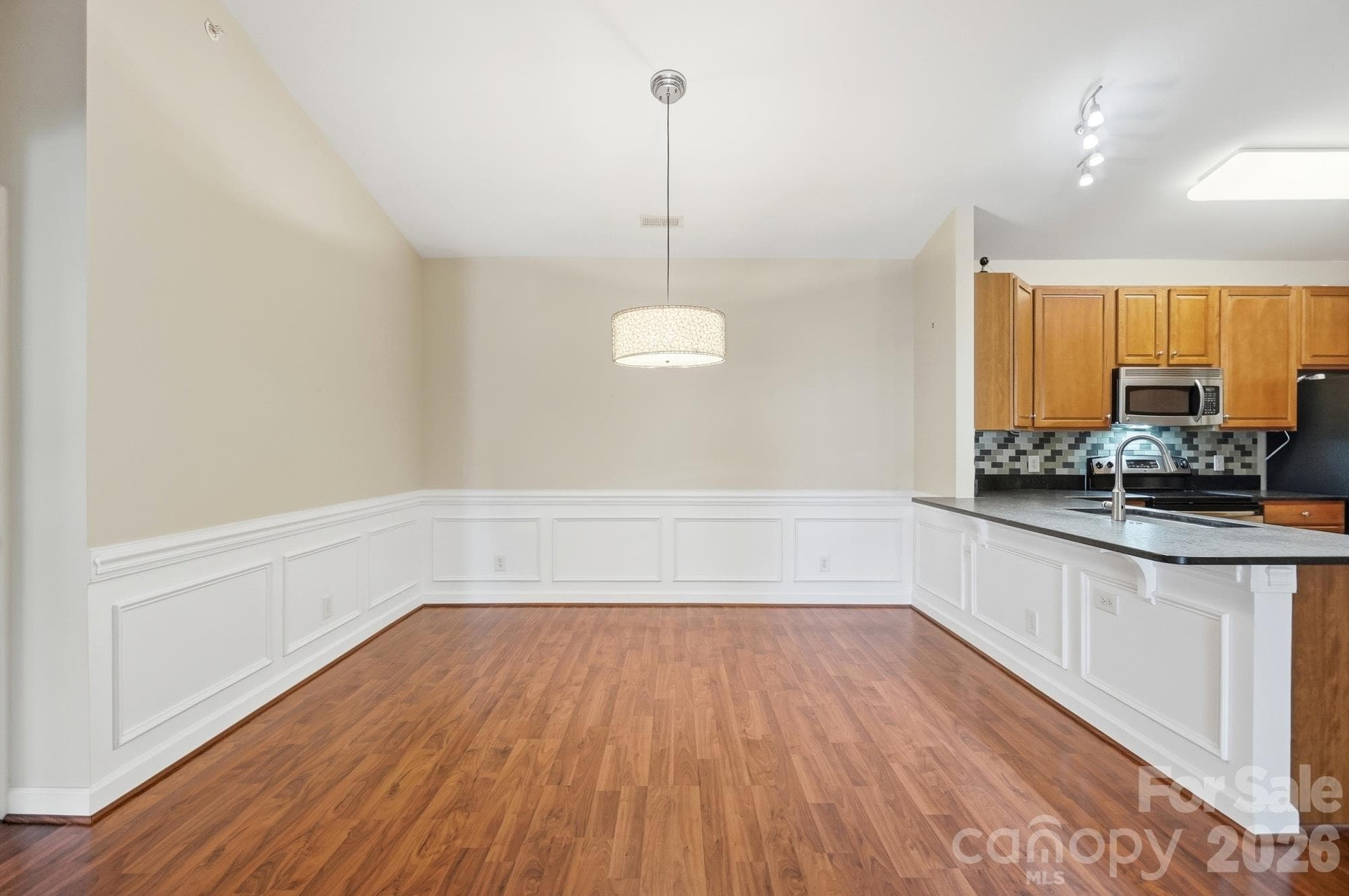 Dining Area - 16752 Amberside Road, Cornelius