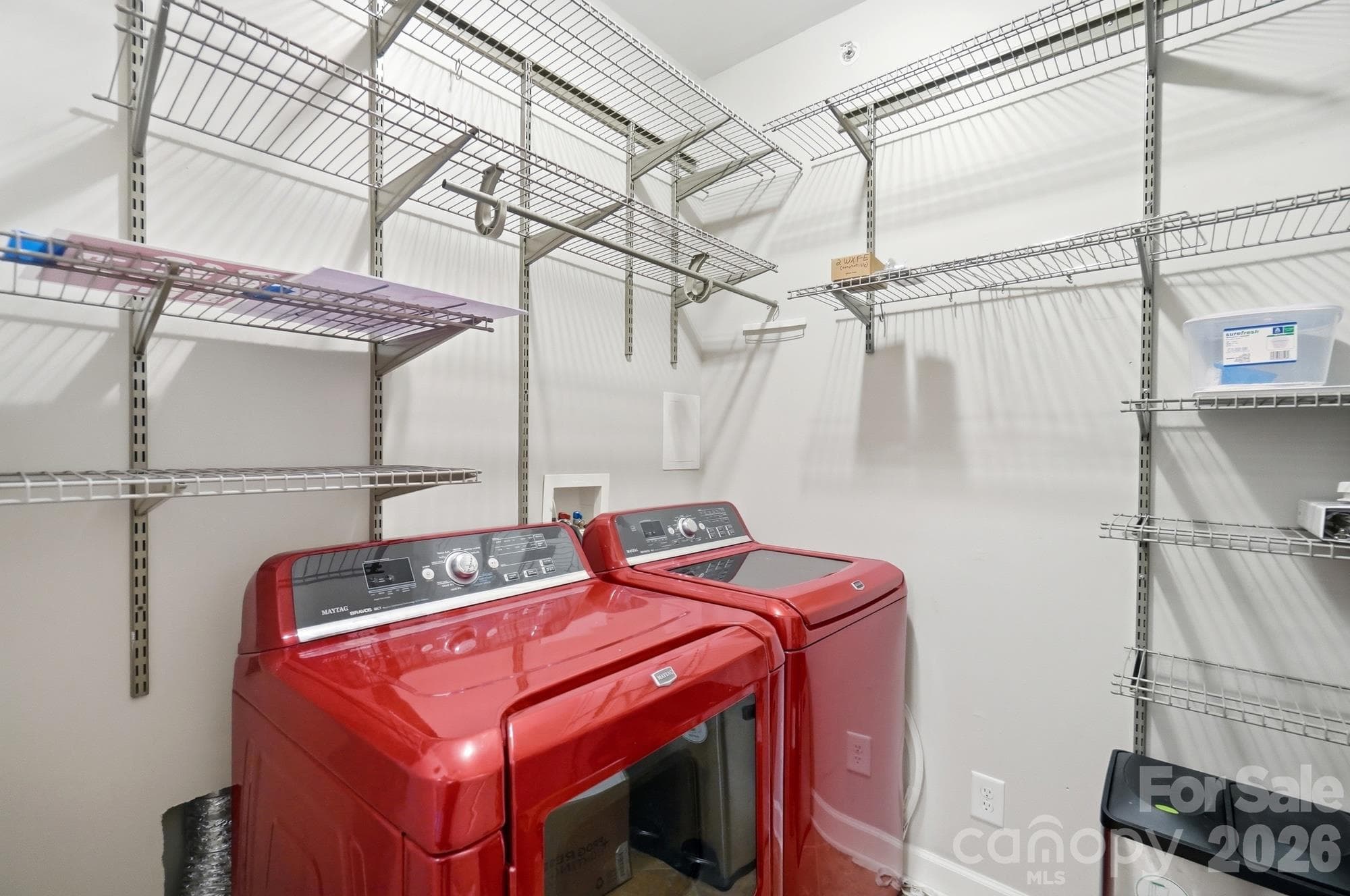 In Unit Laundry - 16752 Amberside Road, Cornelius