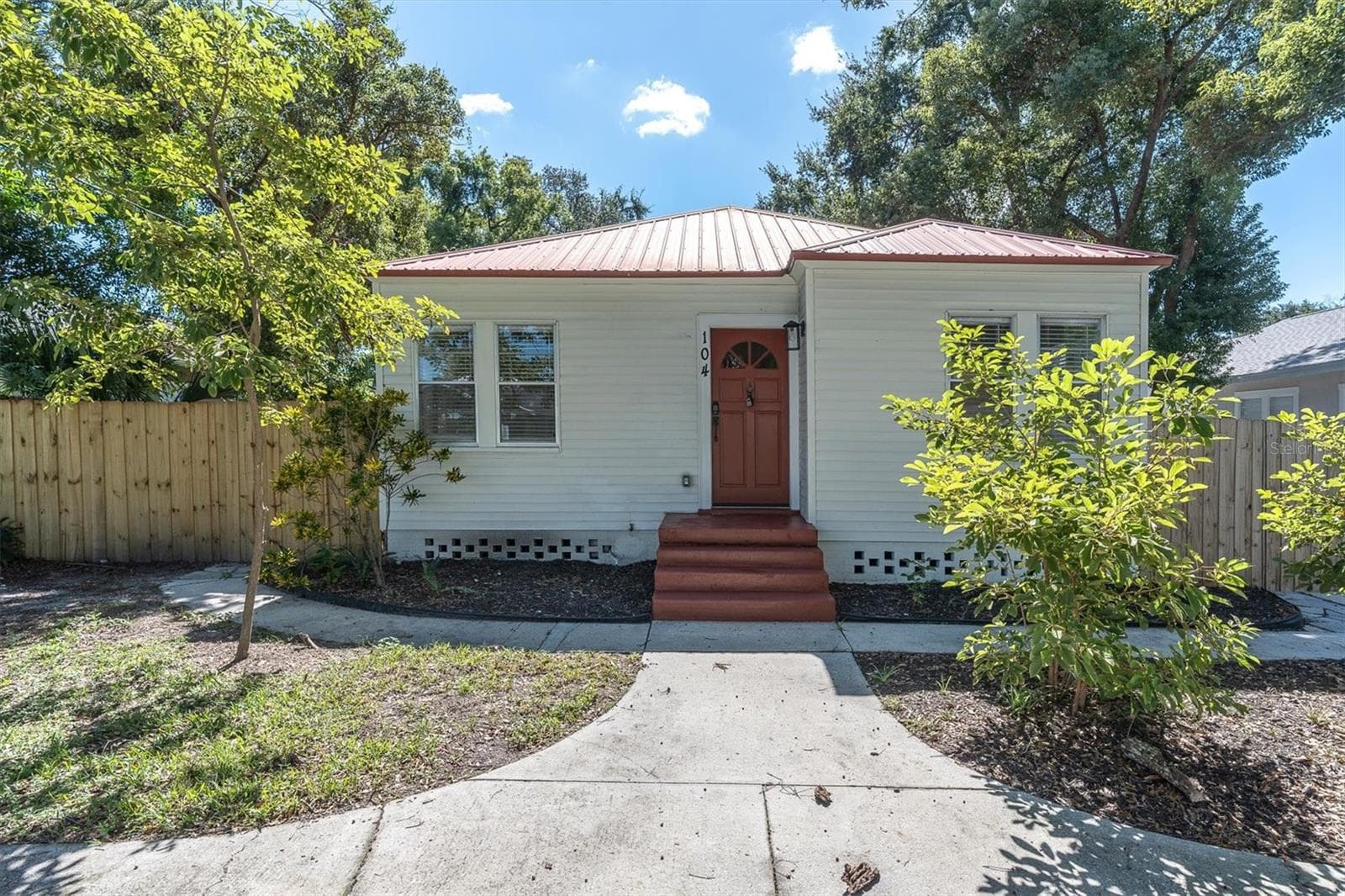 Single Family Residence at 104 W LAMBRIGHT ST, TAMPA, photo 2 of 70