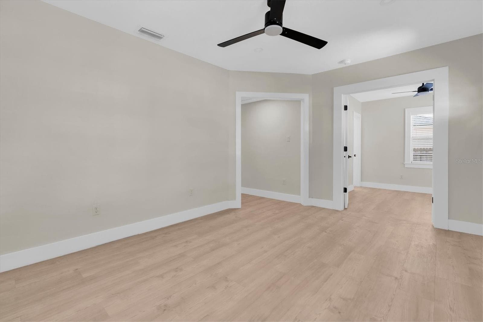 Single Family Residence at 104 W LAMBRIGHT ST, TAMPA, photo 14 of 70