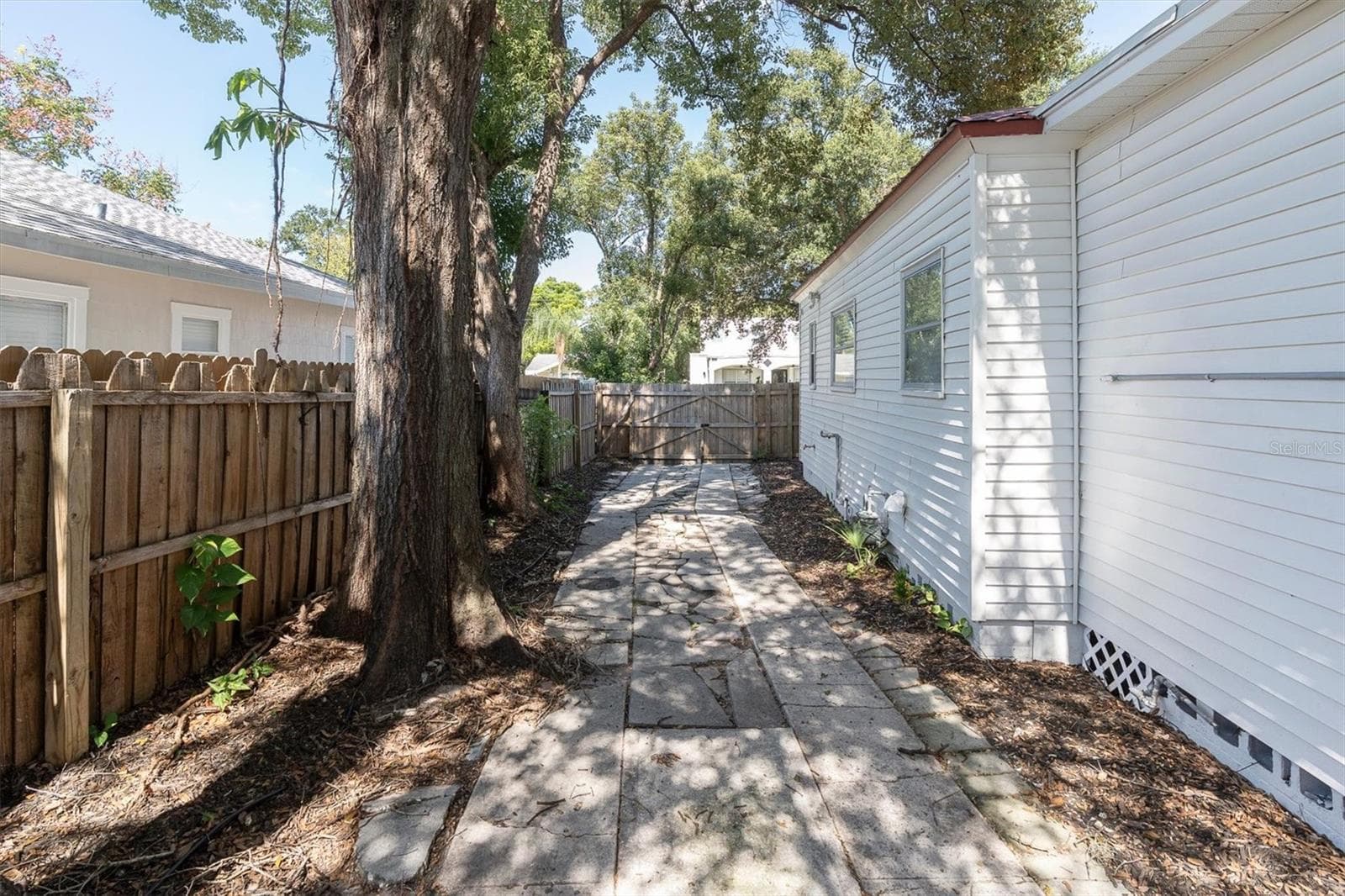 Single Family Residence at 104 W LAMBRIGHT ST, TAMPA, photo 52 of 70