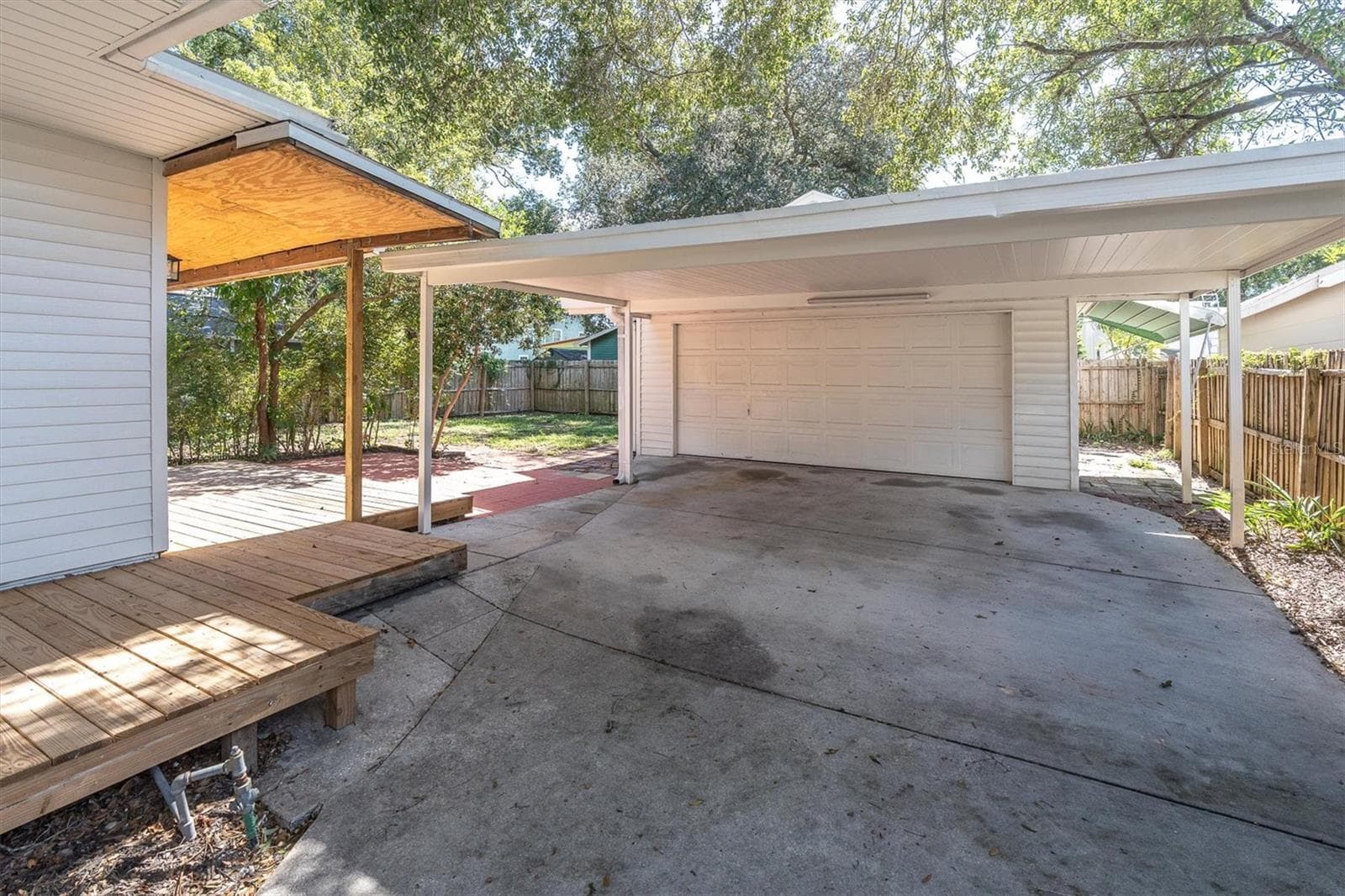 Single Family Residence at 104 W LAMBRIGHT ST, TAMPA, photo 54 of 70