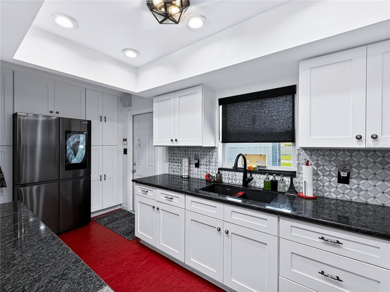 Single Family Residence at 1406 HIGHVIEW RD, BRANDON, photo 6 of 31