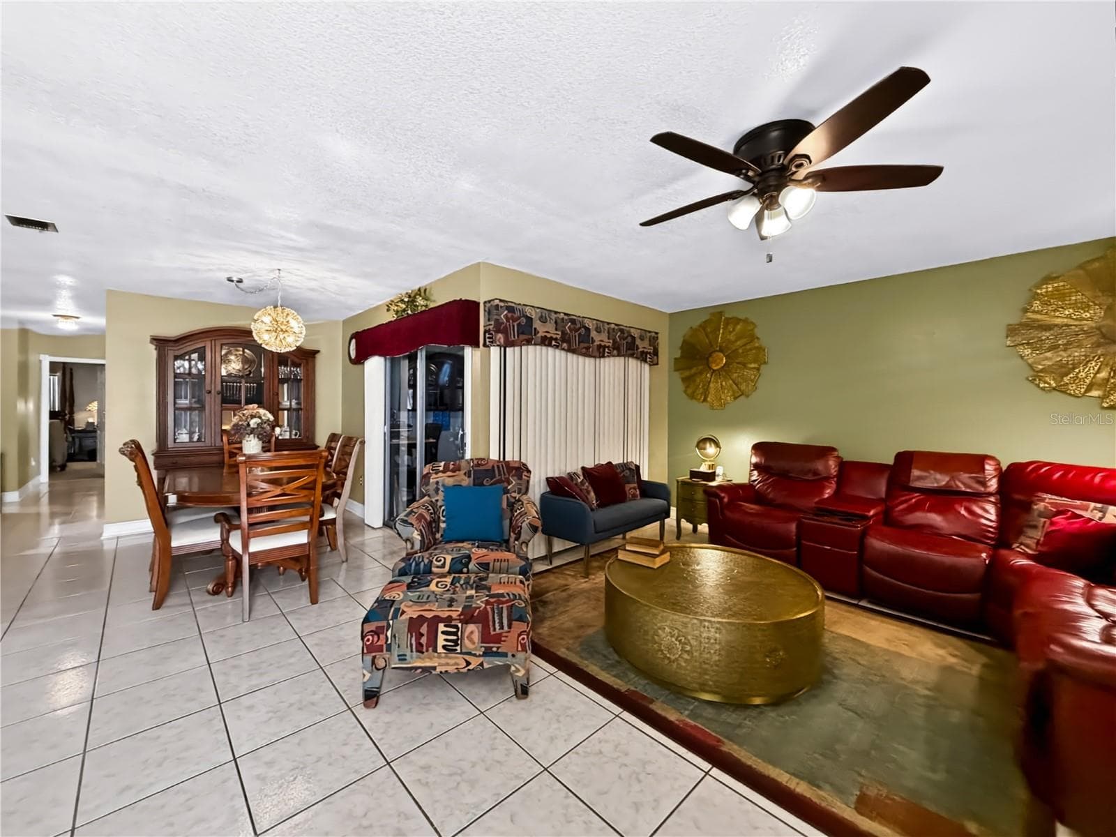 Single Family Residence at 1406 HIGHVIEW RD, BRANDON, photo 12 of 31