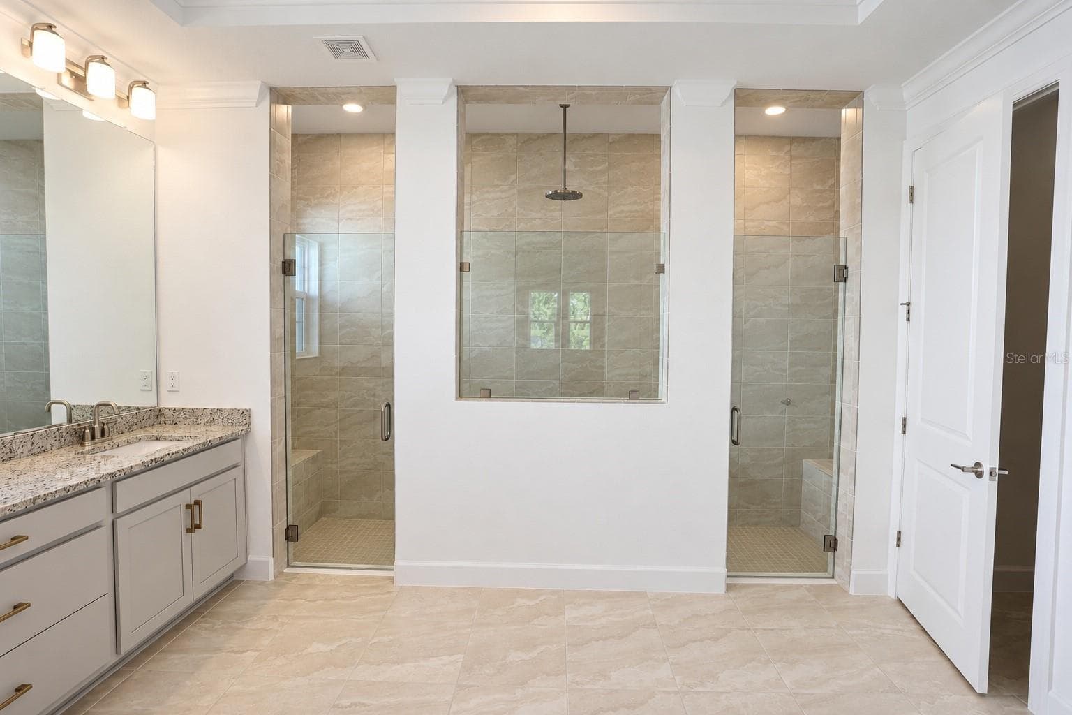 Single Family Residence at 33826 OCEAN SPRAY LN, WESLEY CHAPEL, photo 35 of 65