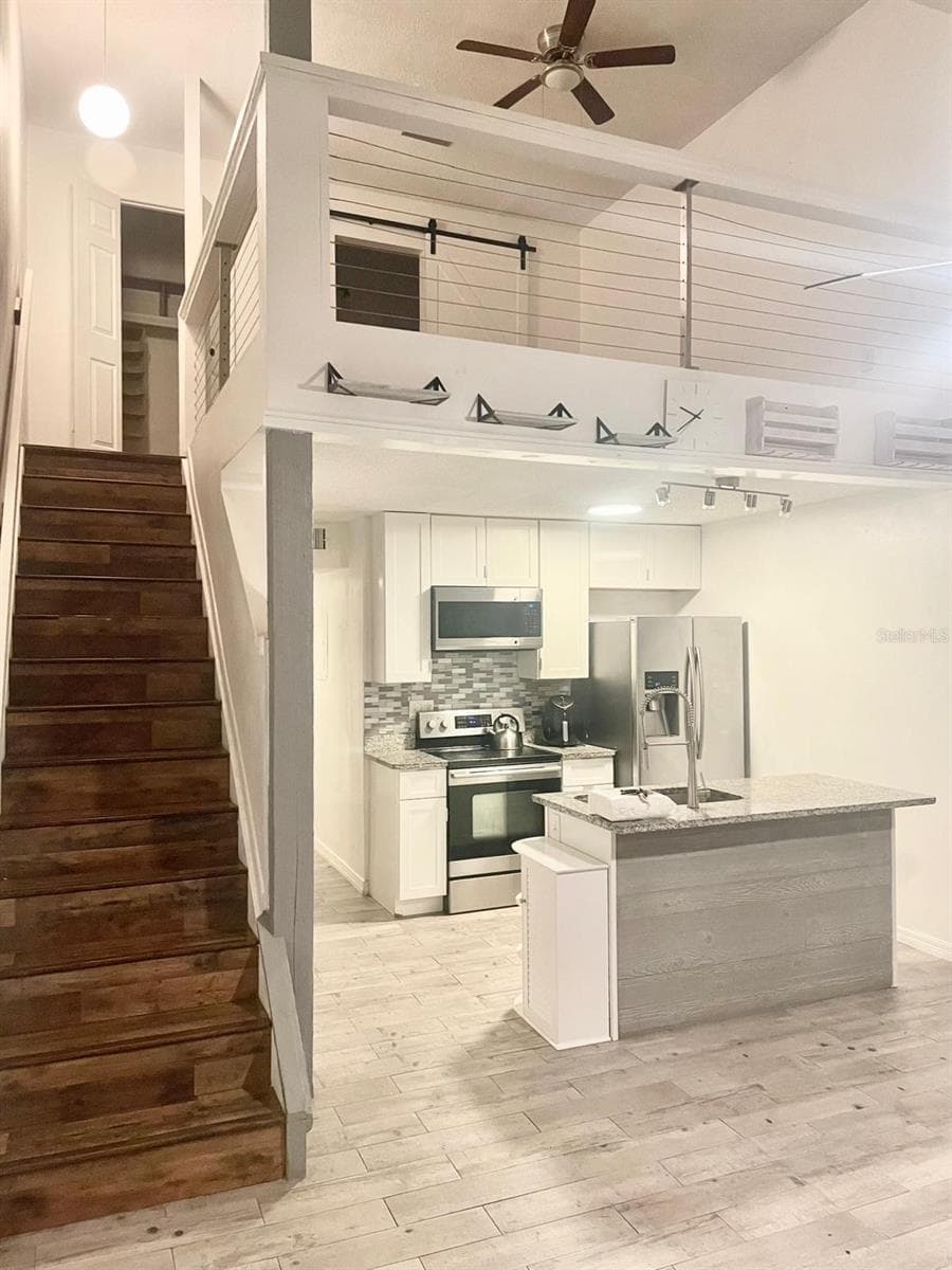 Condominium at 6022 PEREGRINE AVE #20B, ORLANDO, photo 4 of 11