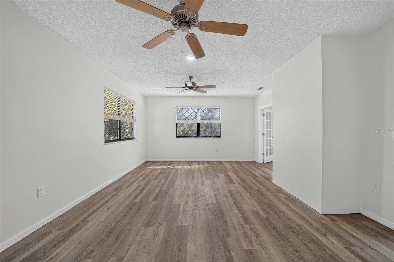 Single Family Residence at 4639 SE 39TH CT, OCALA, photo 13 of 78