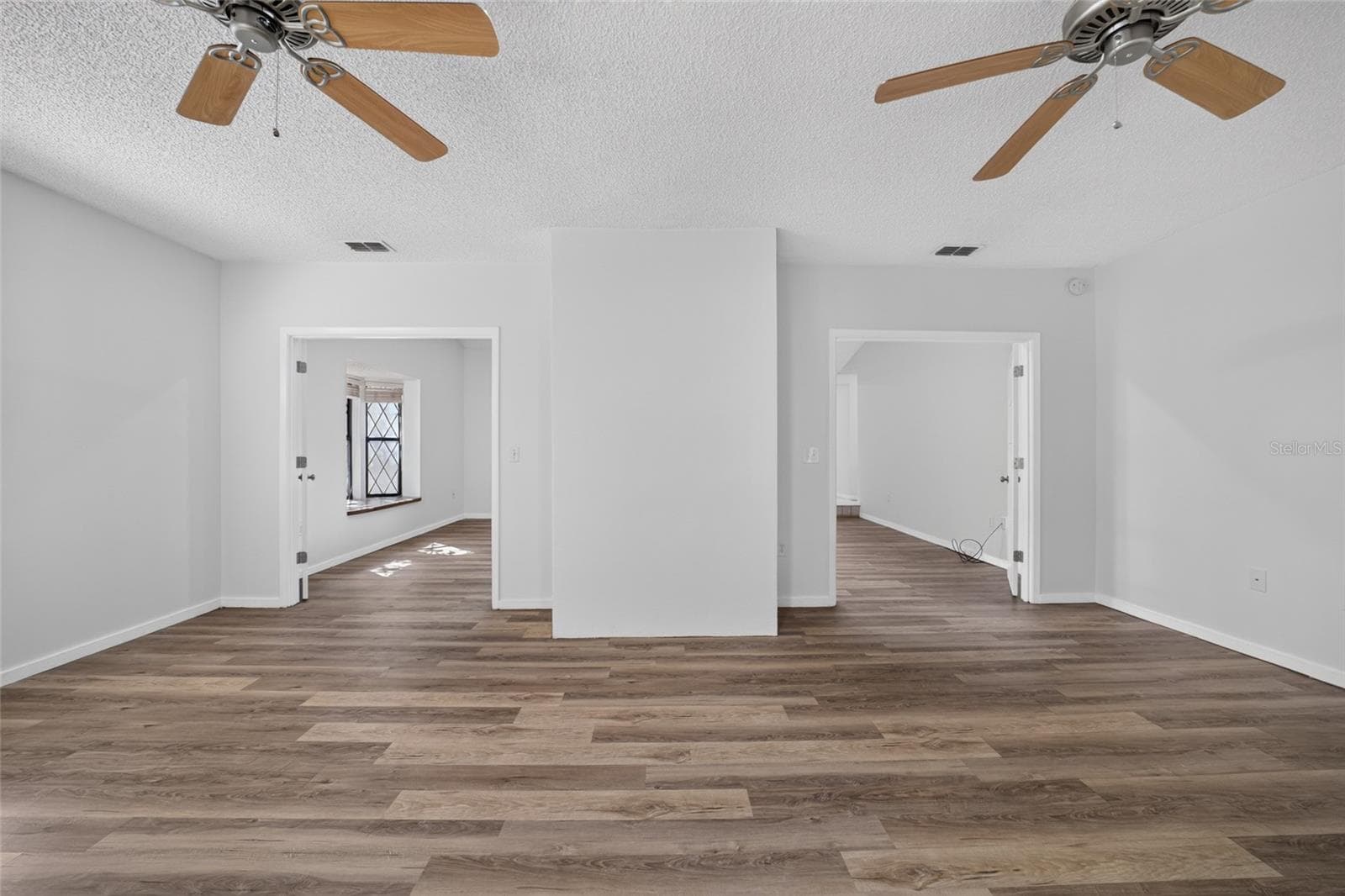 Single Family Residence at 4639 SE 39TH CT, OCALA, photo 15 of 78