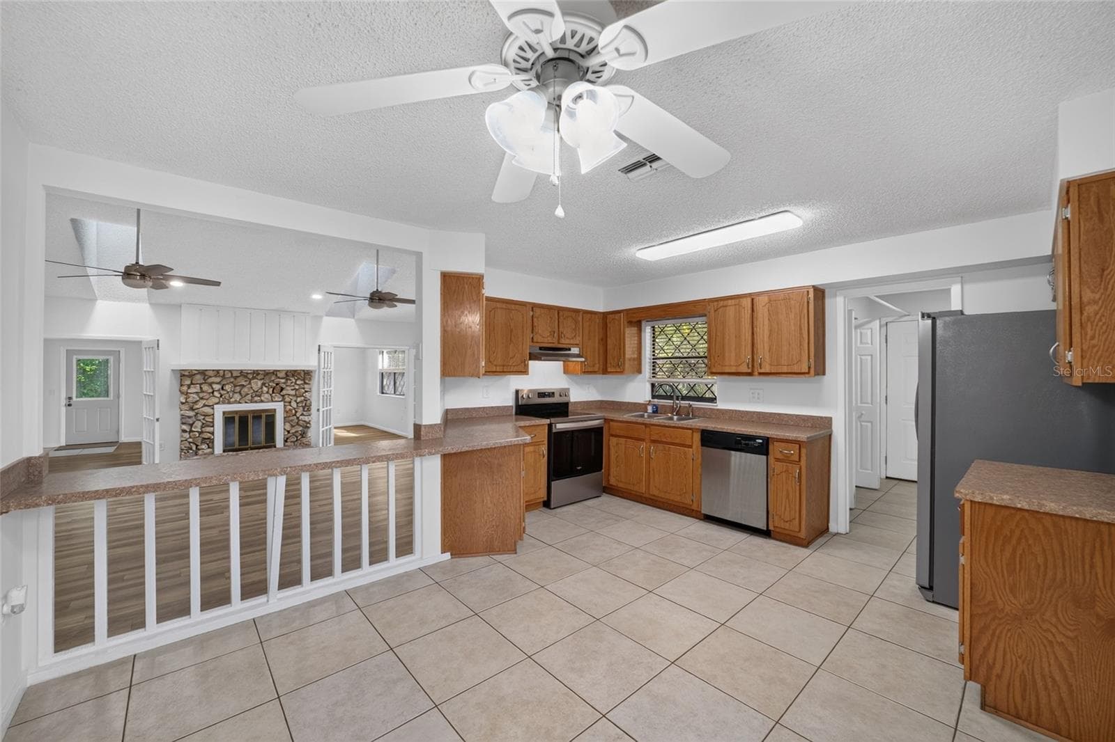 Single Family Residence at 4639 SE 39TH CT, OCALA, photo 22 of 78